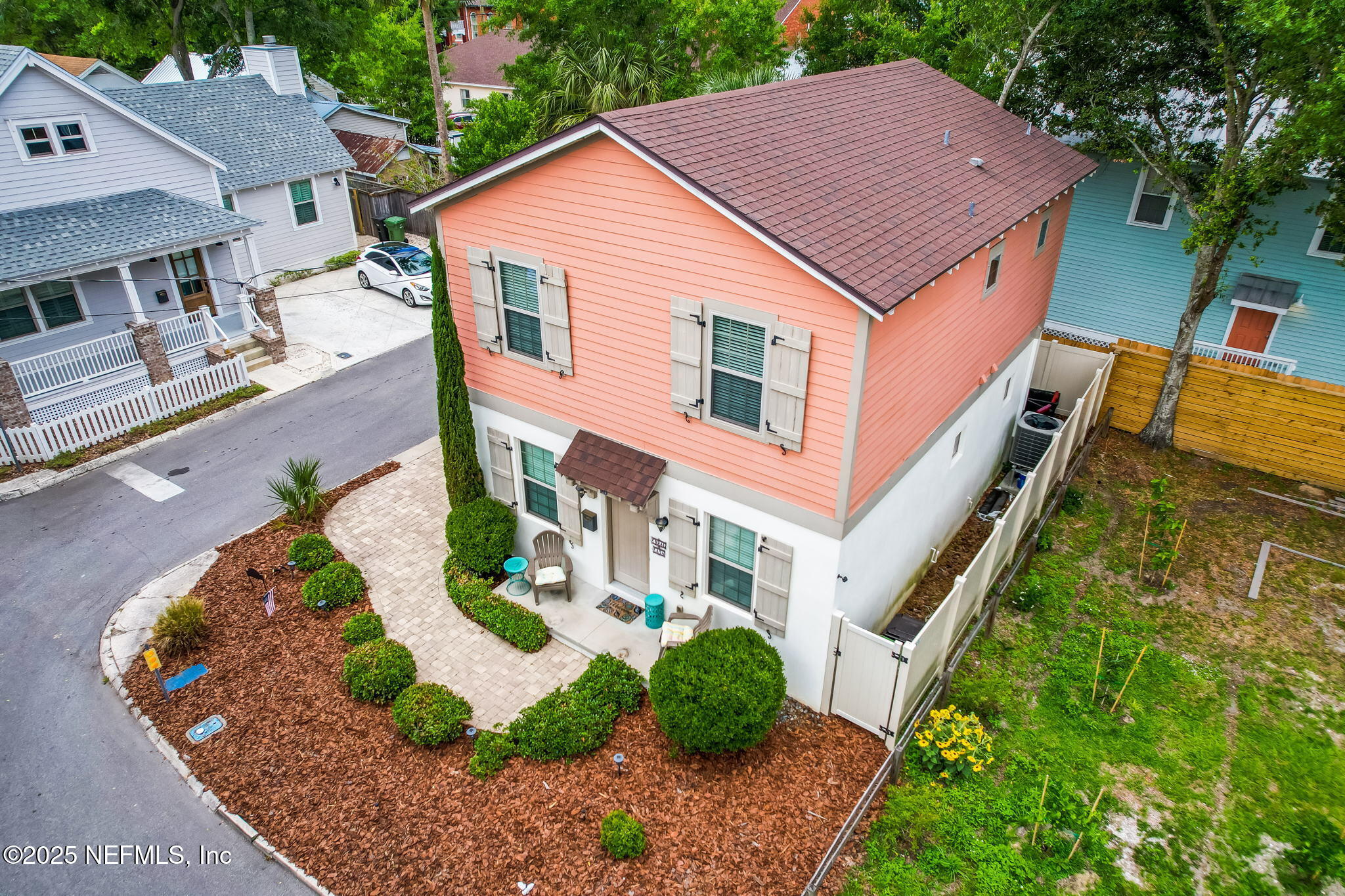 96 DE HAVEN Street