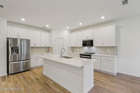 7446 EVERETT FOREST Drive Jacksonville FL 32219