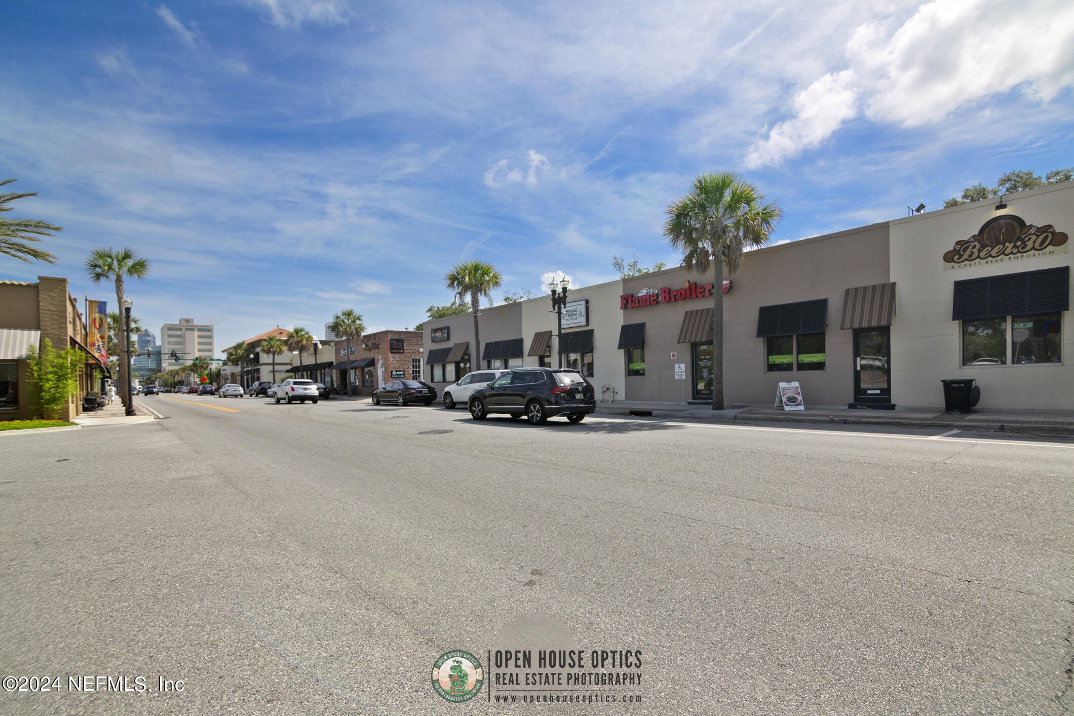 Jacksonville, Florida 32207, United States, 5 Bedrooms Bedrooms, ,6 BathroomsBathrooms,Residential,Pending,27159