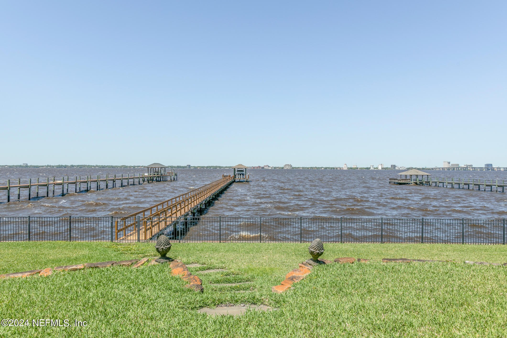 Jacksonville, Florida 32207, United States, 5 Bedrooms Bedrooms, ,6 BathroomsBathrooms,Residential,Pending,27159