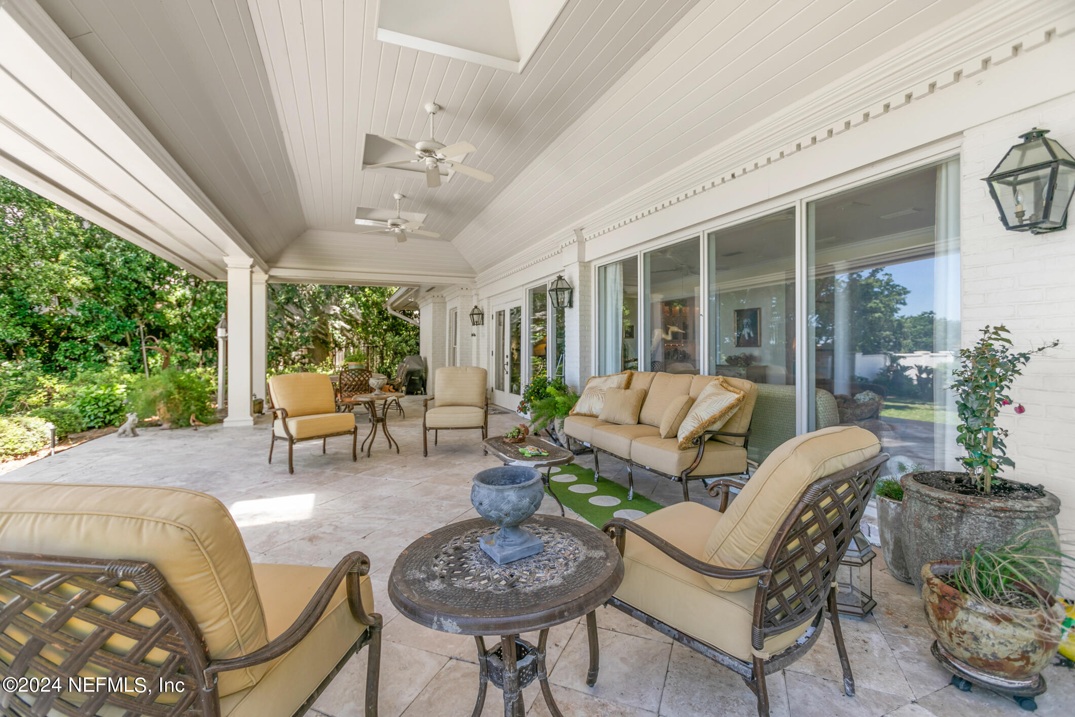 Jacksonville, Florida 32207, United States, 5 Bedrooms Bedrooms, ,6 BathroomsBathrooms,Residential,Pending,27159