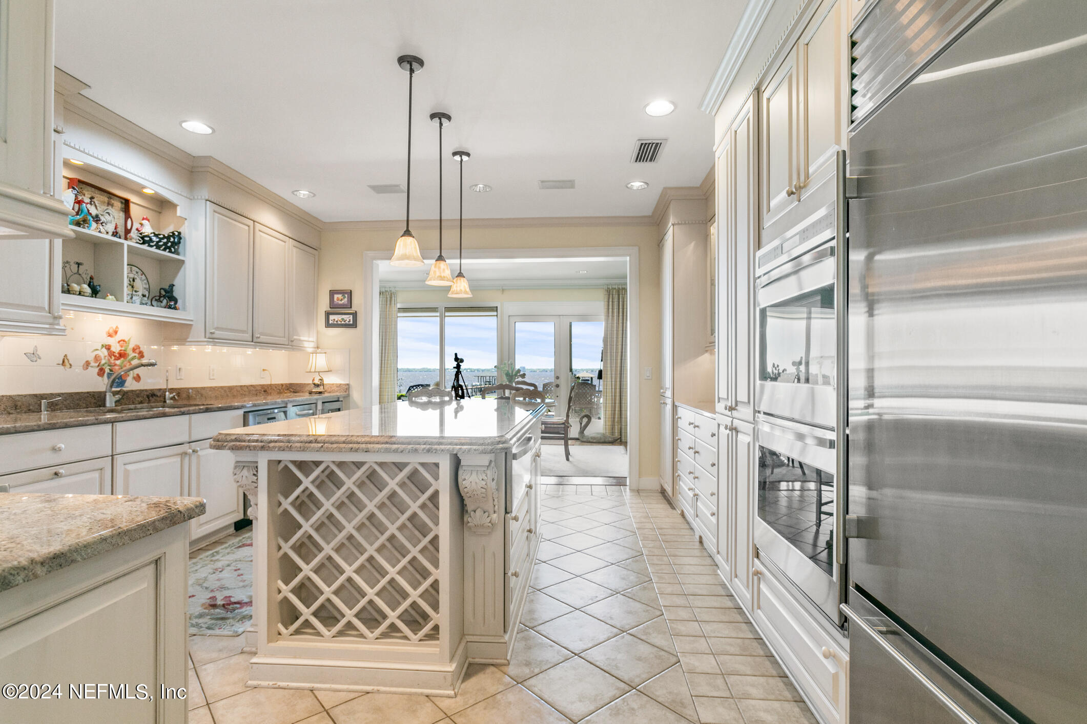 Jacksonville, Florida 32207, United States, 5 Bedrooms Bedrooms, ,6 BathroomsBathrooms,Residential,Pending,27159