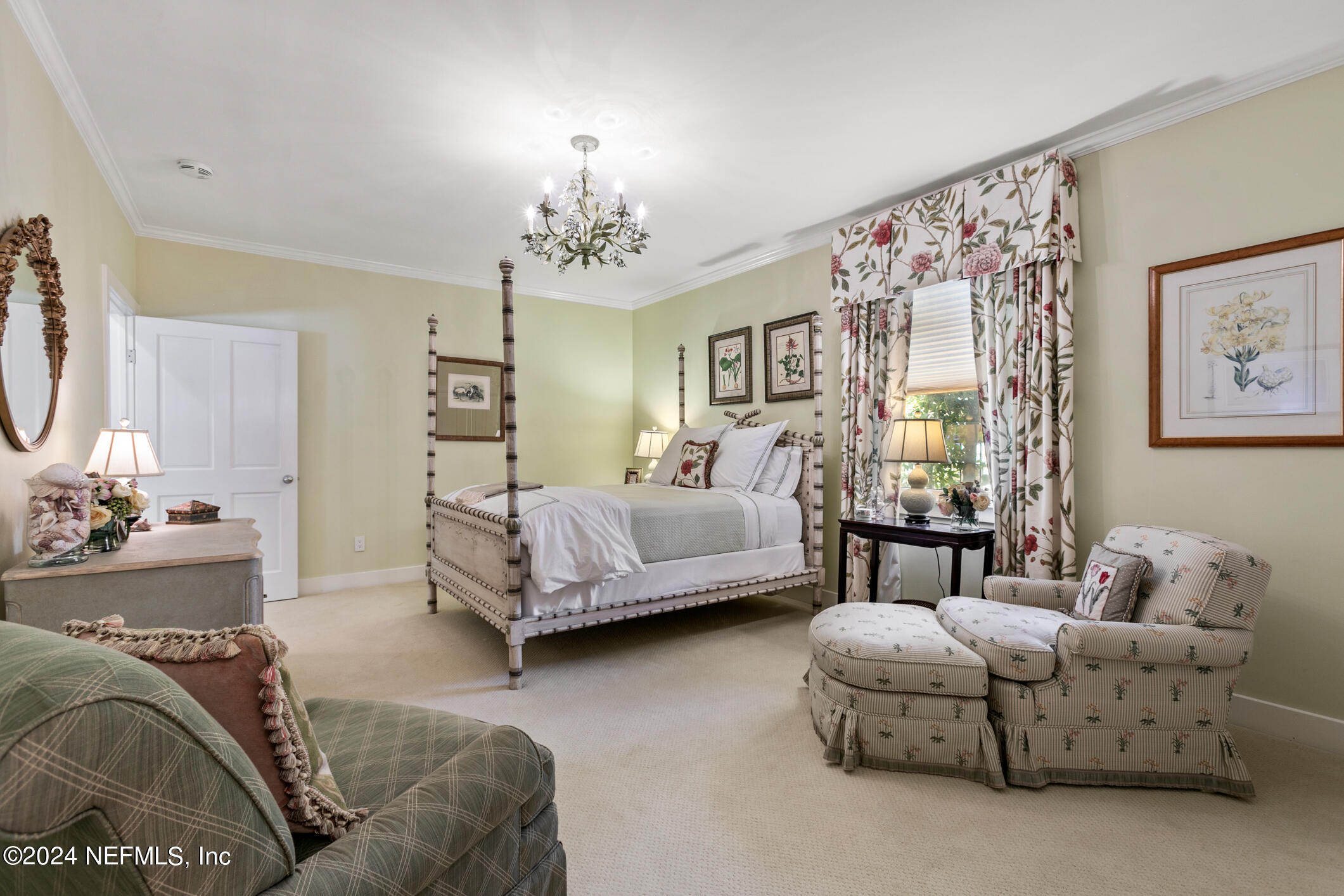 Jacksonville, Florida 32207, United States, 5 Bedrooms Bedrooms, ,6 BathroomsBathrooms,Residential,Pending,27159