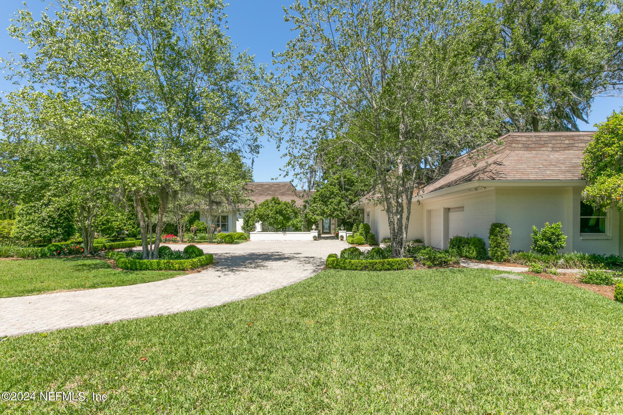 Jacksonville, Florida 32207, United States, 5 Bedrooms Bedrooms, ,6 BathroomsBathrooms,Residential,Pending,27159