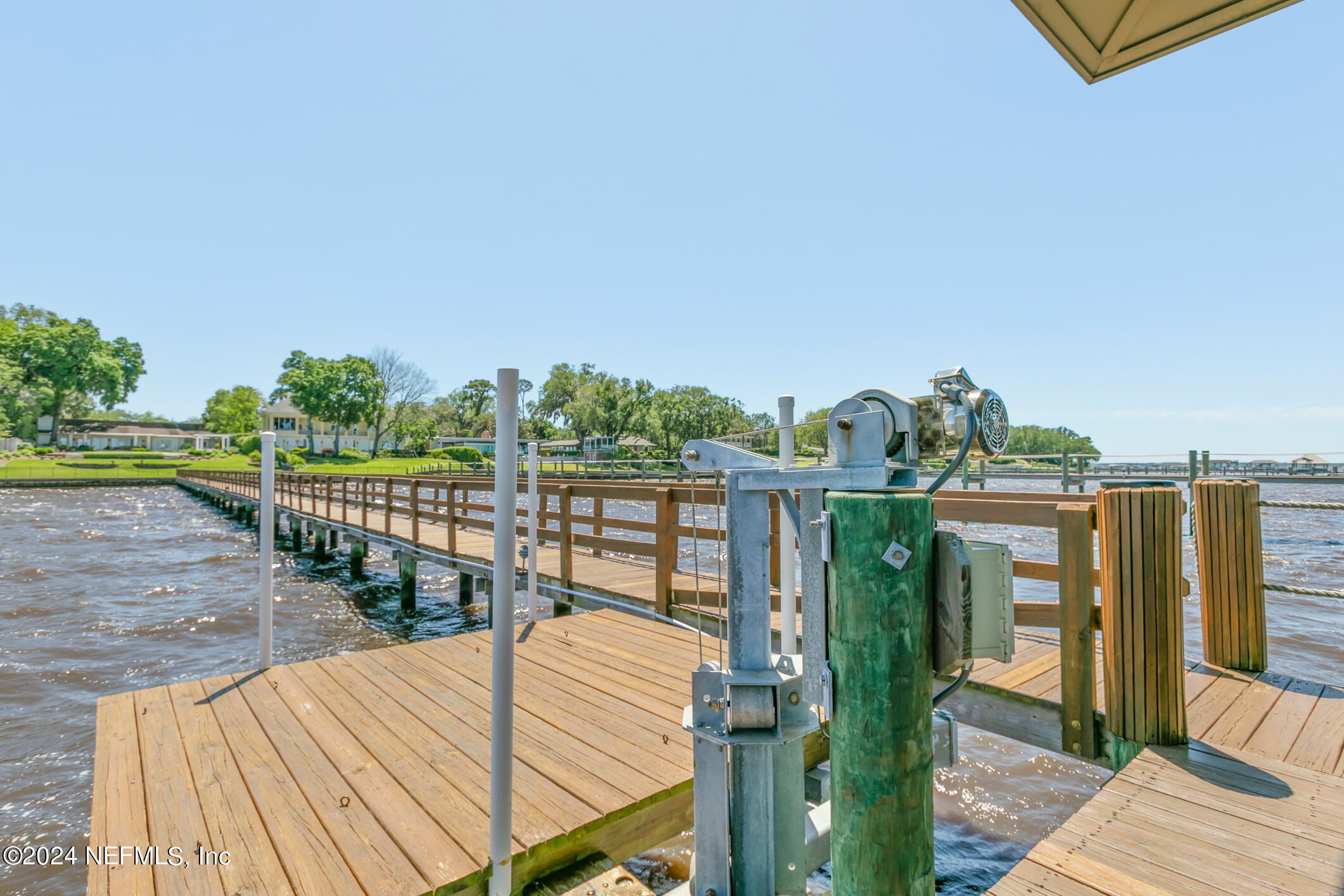 Jacksonville, Florida 32207, United States, 5 Bedrooms Bedrooms, ,6 BathroomsBathrooms,Residential,Pending,27159