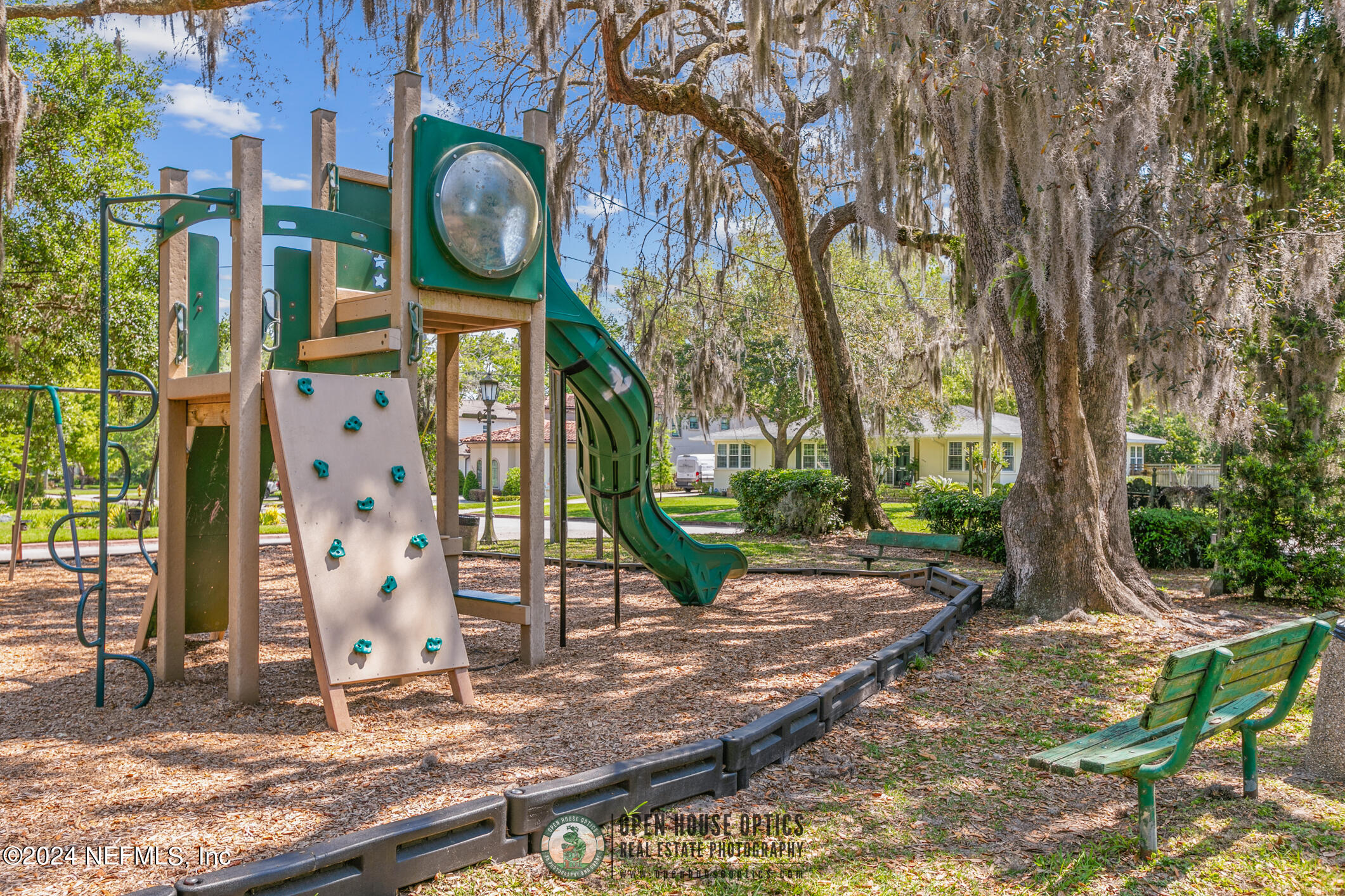 Jacksonville, Florida 32207, United States, 5 Bedrooms Bedrooms, ,6 BathroomsBathrooms,Residential,Pending,27159