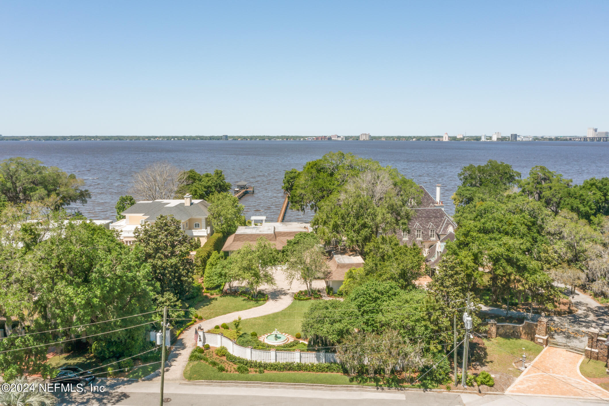 Jacksonville, Florida 32207, United States, 5 Bedrooms Bedrooms, ,6 BathroomsBathrooms,Residential,Pending,27159