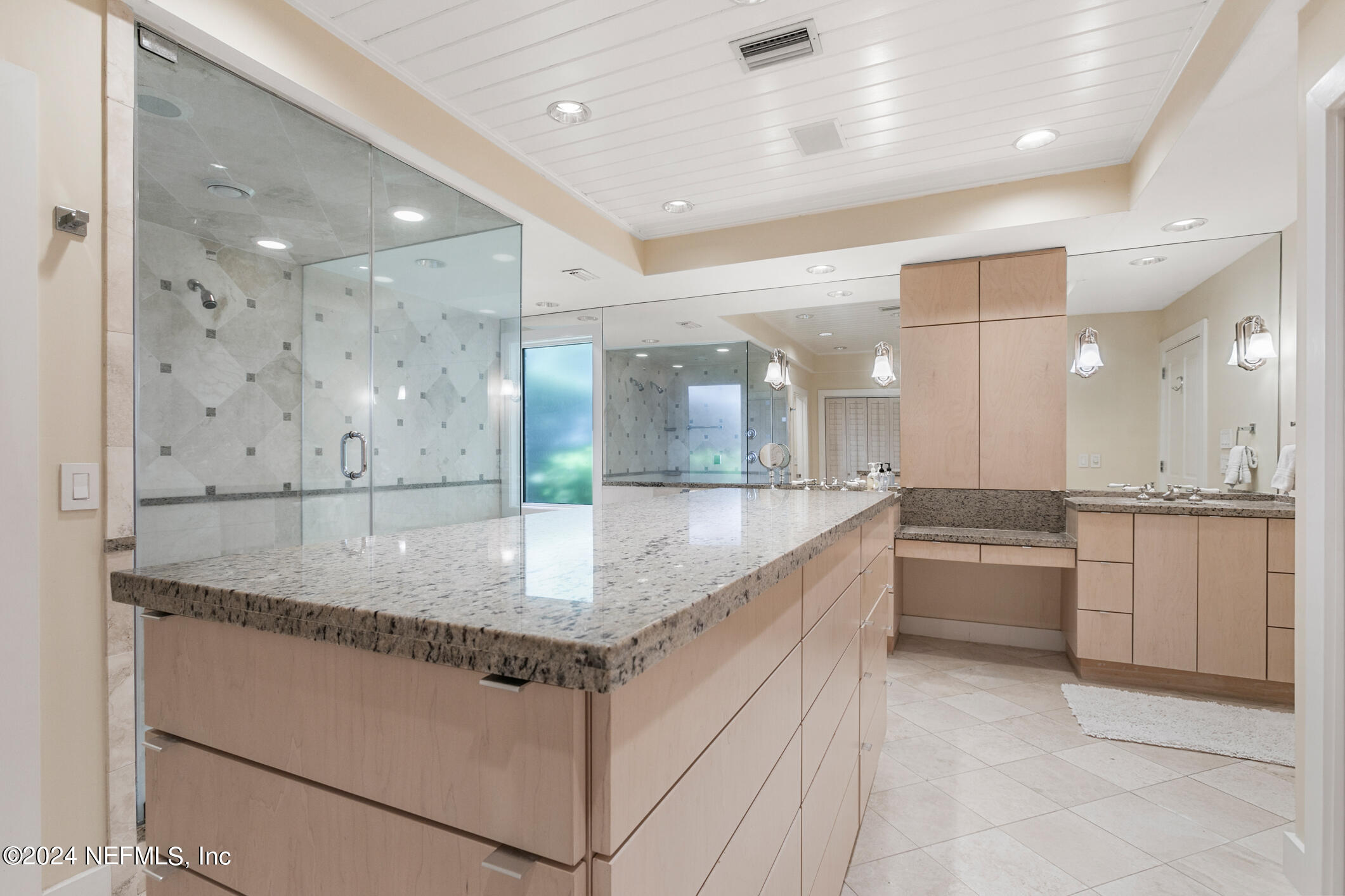 Jacksonville, Florida 32207, United States, 5 Bedrooms Bedrooms, ,6 BathroomsBathrooms,Residential,Pending,27159