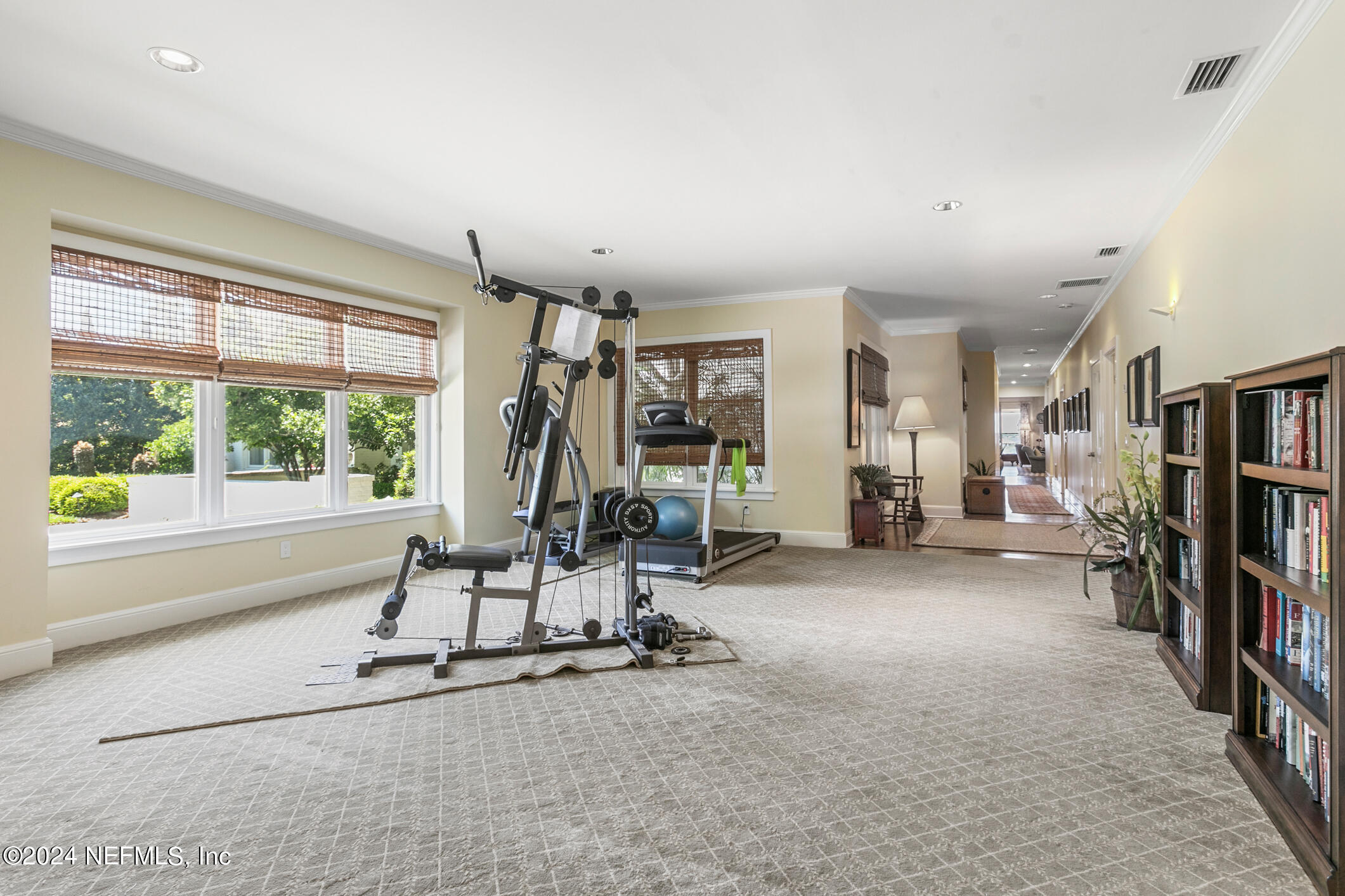 Jacksonville, Florida 32207, United States, 5 Bedrooms Bedrooms, ,6 BathroomsBathrooms,Residential,Pending,27159