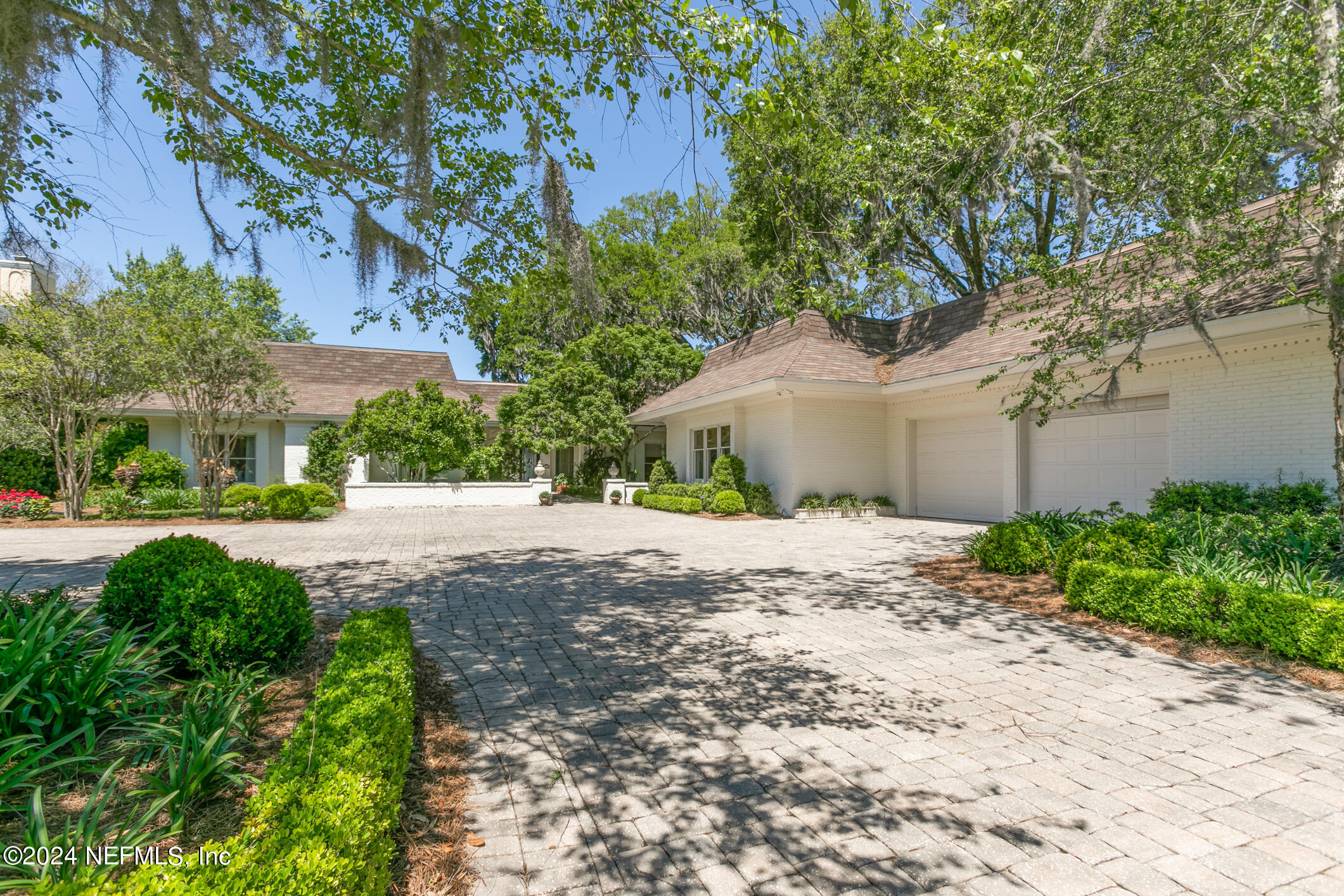 Jacksonville, Florida 32207, United States, 5 Bedrooms Bedrooms, ,6 BathroomsBathrooms,Residential,Pending,27159