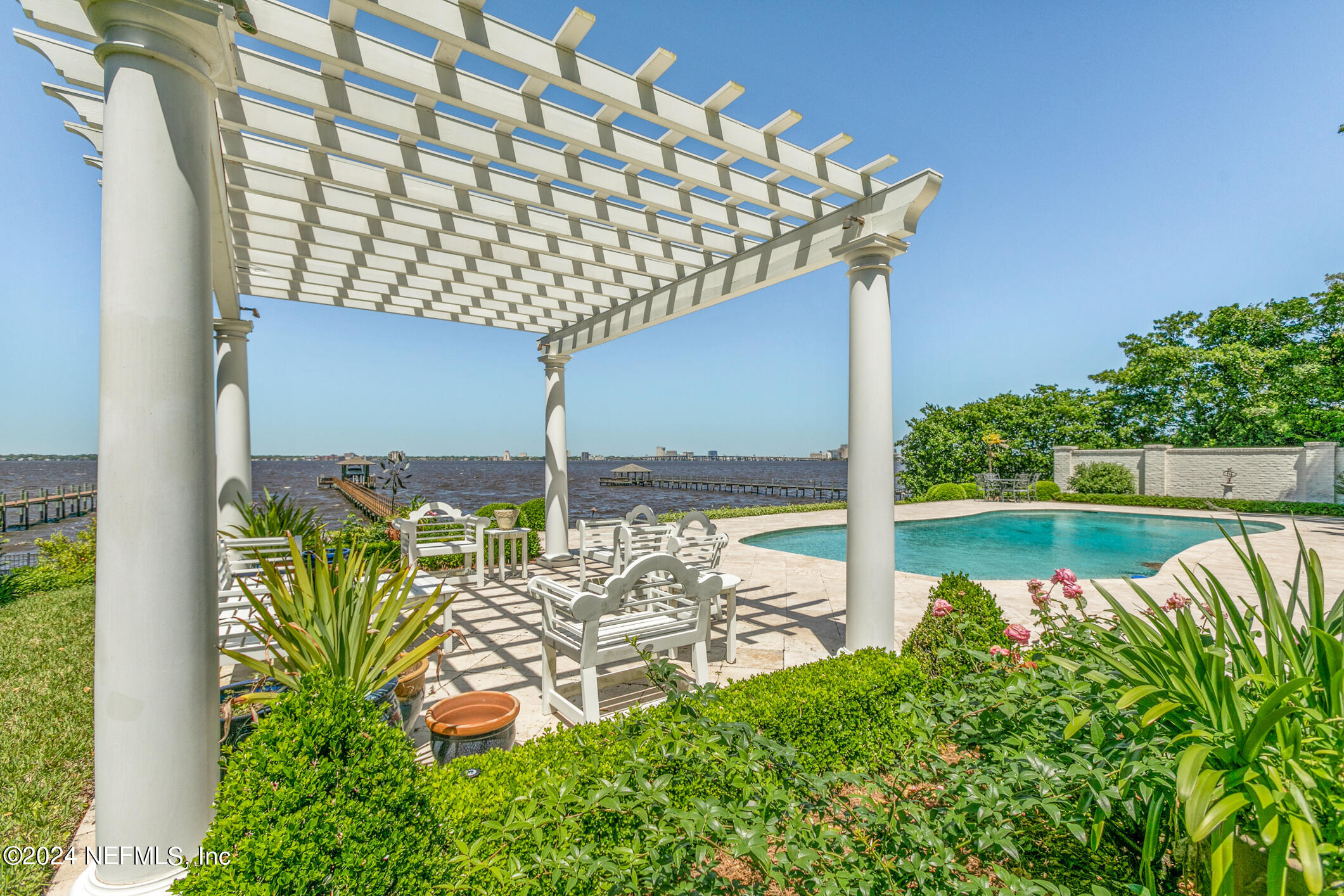 Jacksonville, Florida 32207, United States, 5 Bedrooms Bedrooms, ,6 BathroomsBathrooms,Residential,Pending,27159