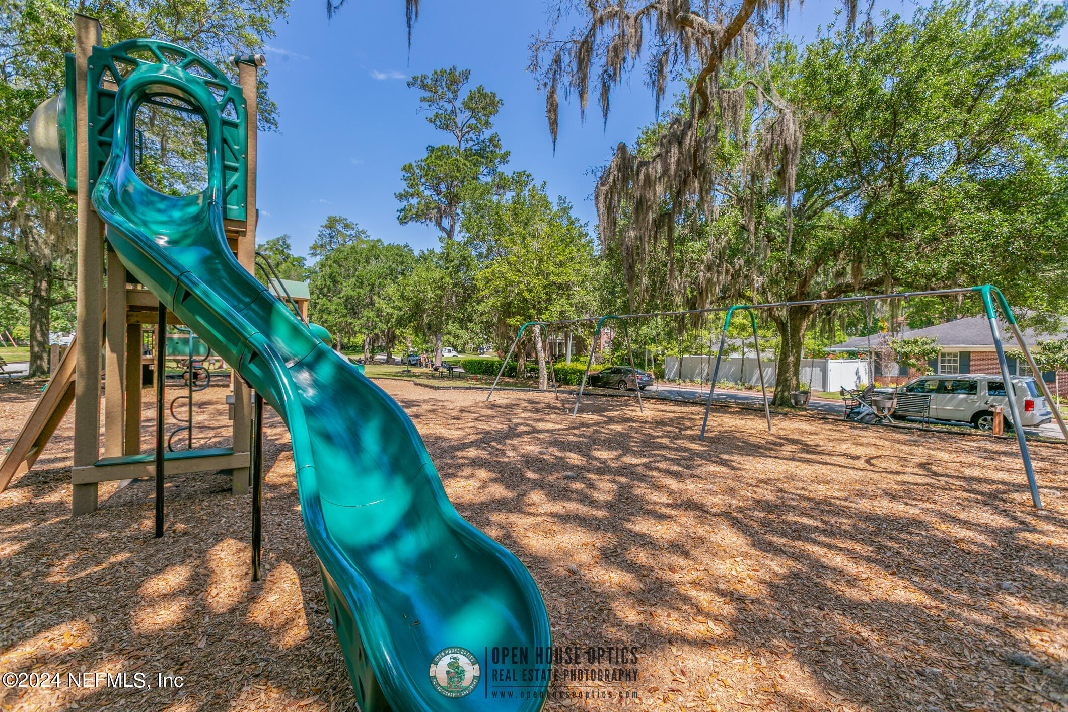 Jacksonville, Florida 32207, United States, 5 Bedrooms Bedrooms, ,6 BathroomsBathrooms,Residential,Pending,27159