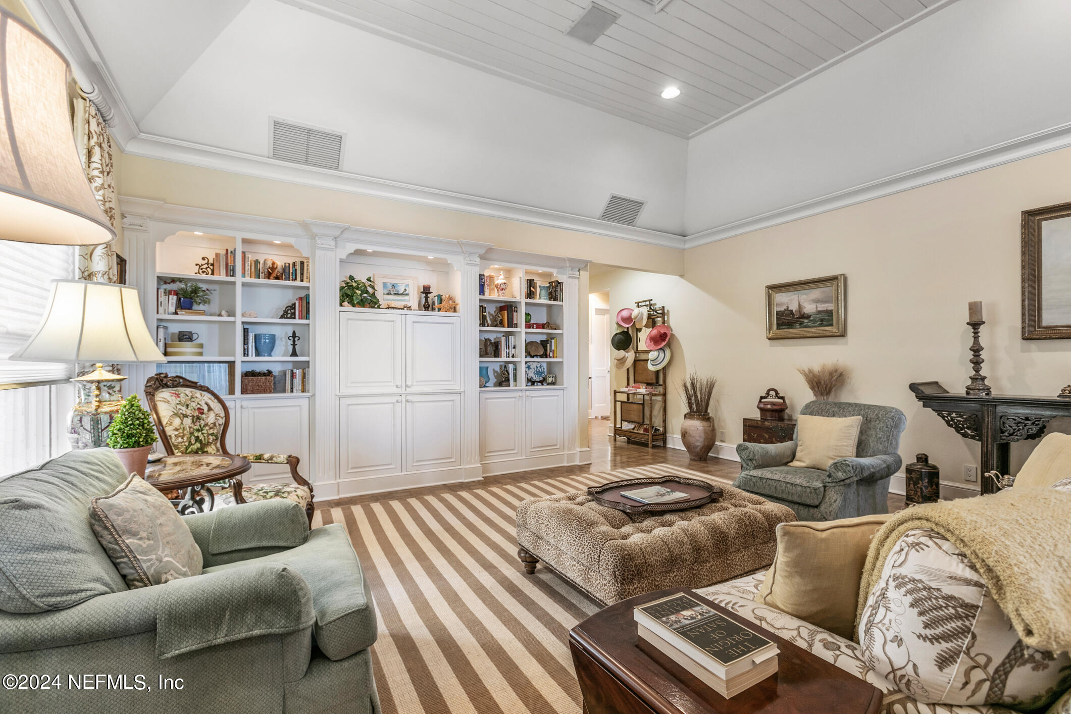 Jacksonville, Florida 32207, United States, 5 Bedrooms Bedrooms, ,6 BathroomsBathrooms,Residential,Pending,27159