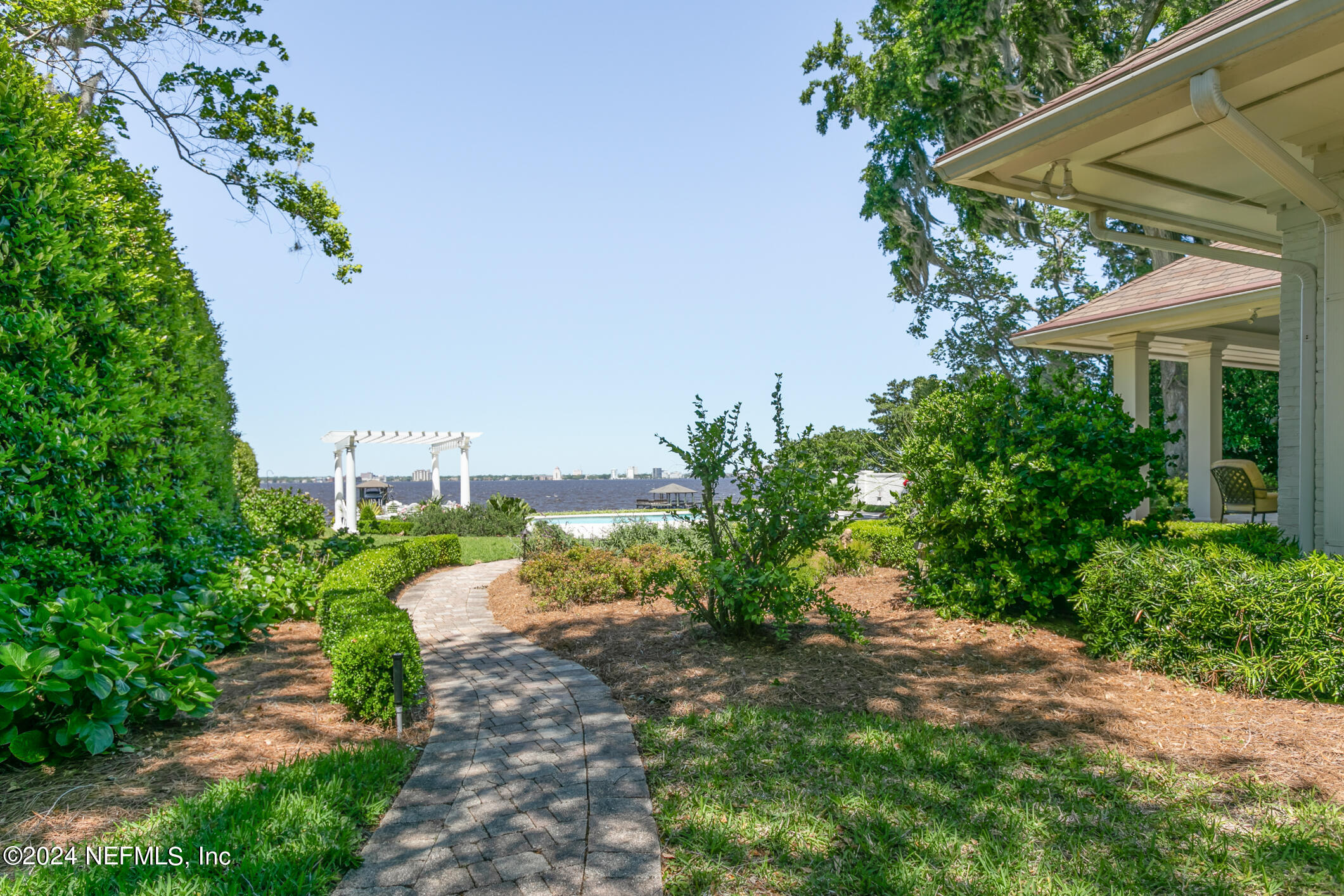 Jacksonville, Florida 32207, United States, 5 Bedrooms Bedrooms, ,6 BathroomsBathrooms,Residential,Pending,27159