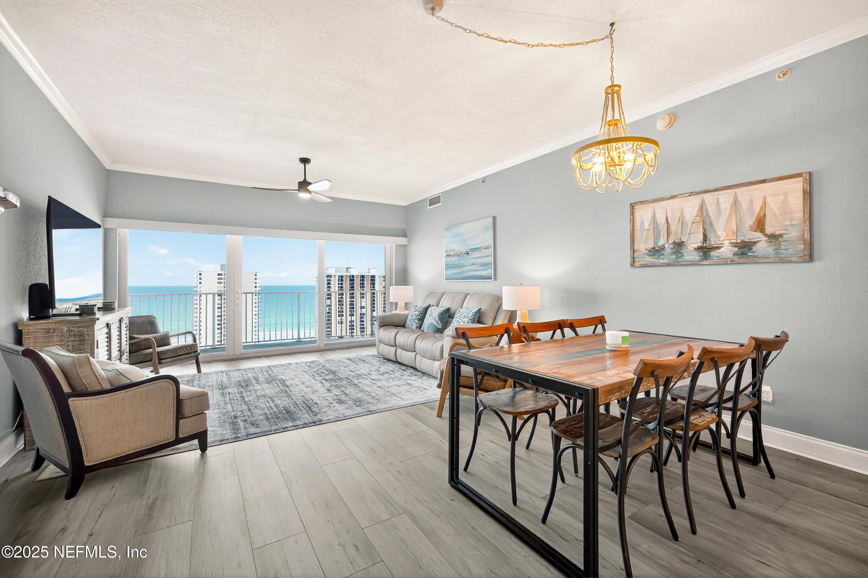 2 OCEANS WEST Boulevard 1809