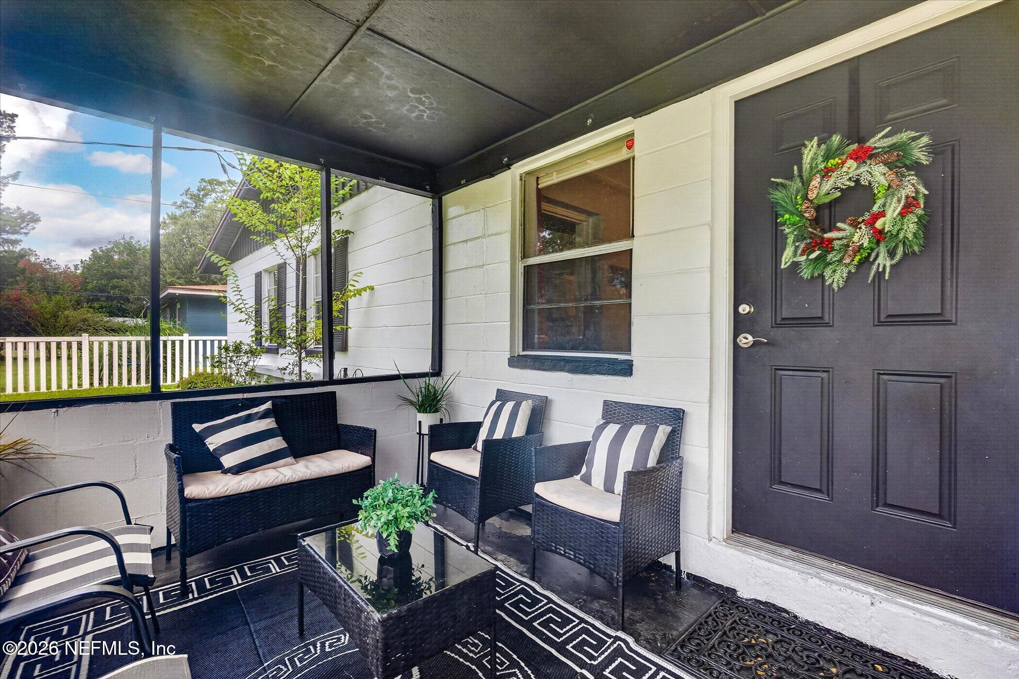 5257 WOODCREST Road - Photo 2