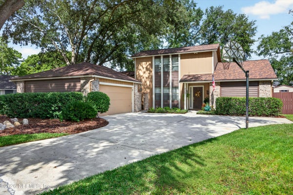 8565 ECHORIDGE CT, JACKSONVILLE, FL 32244 - Image 09ea0eed2dd989e9e9e545571fa98467/128976603