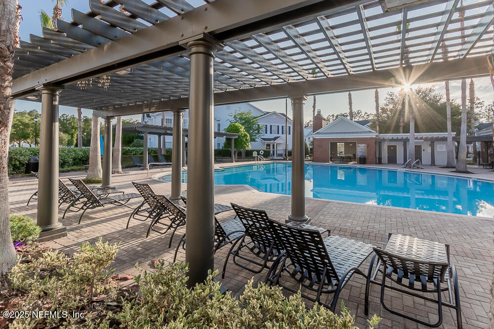 575 OAKLEAF PLANTATION Parkway 807