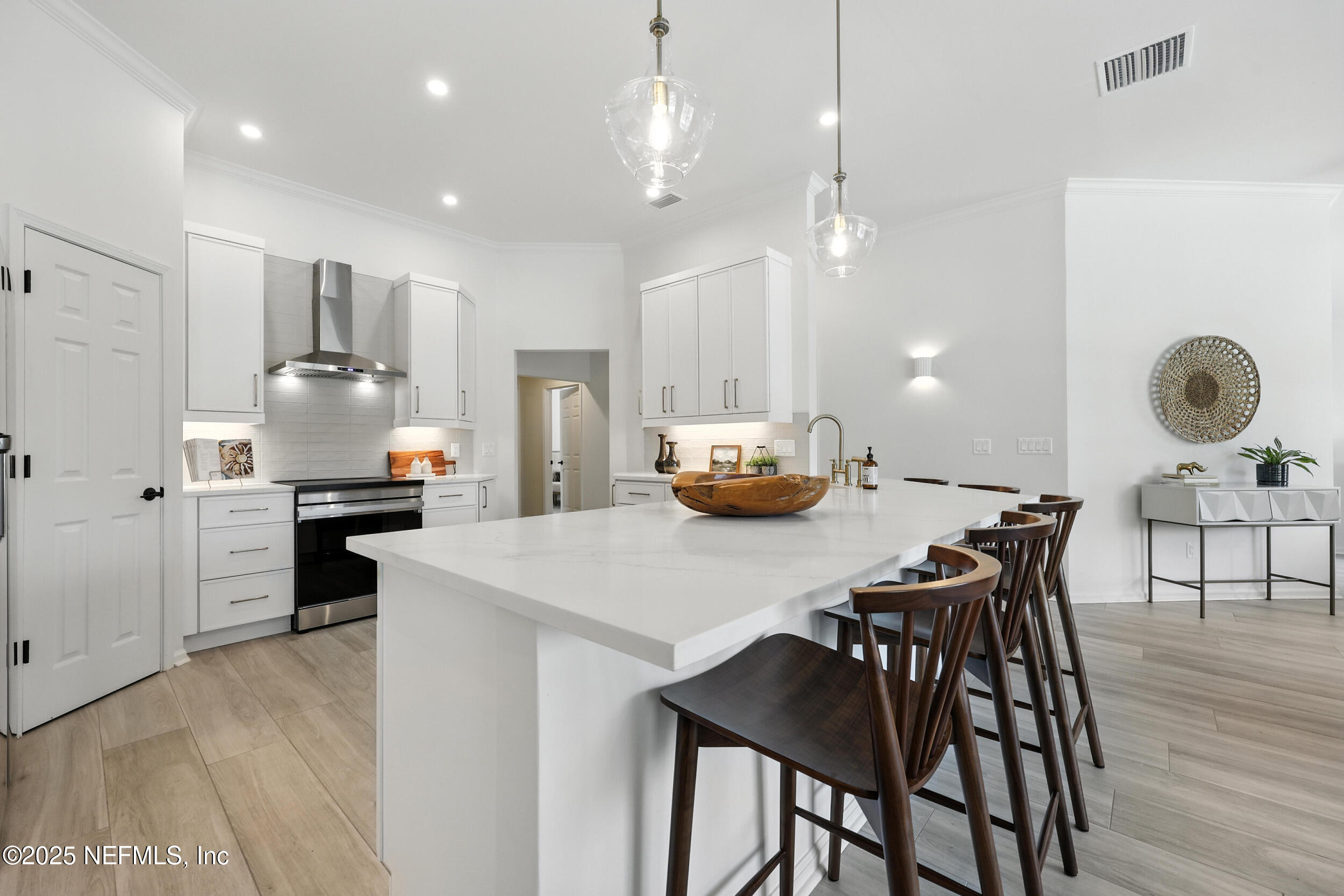 1813 ROYAL FERN Lane