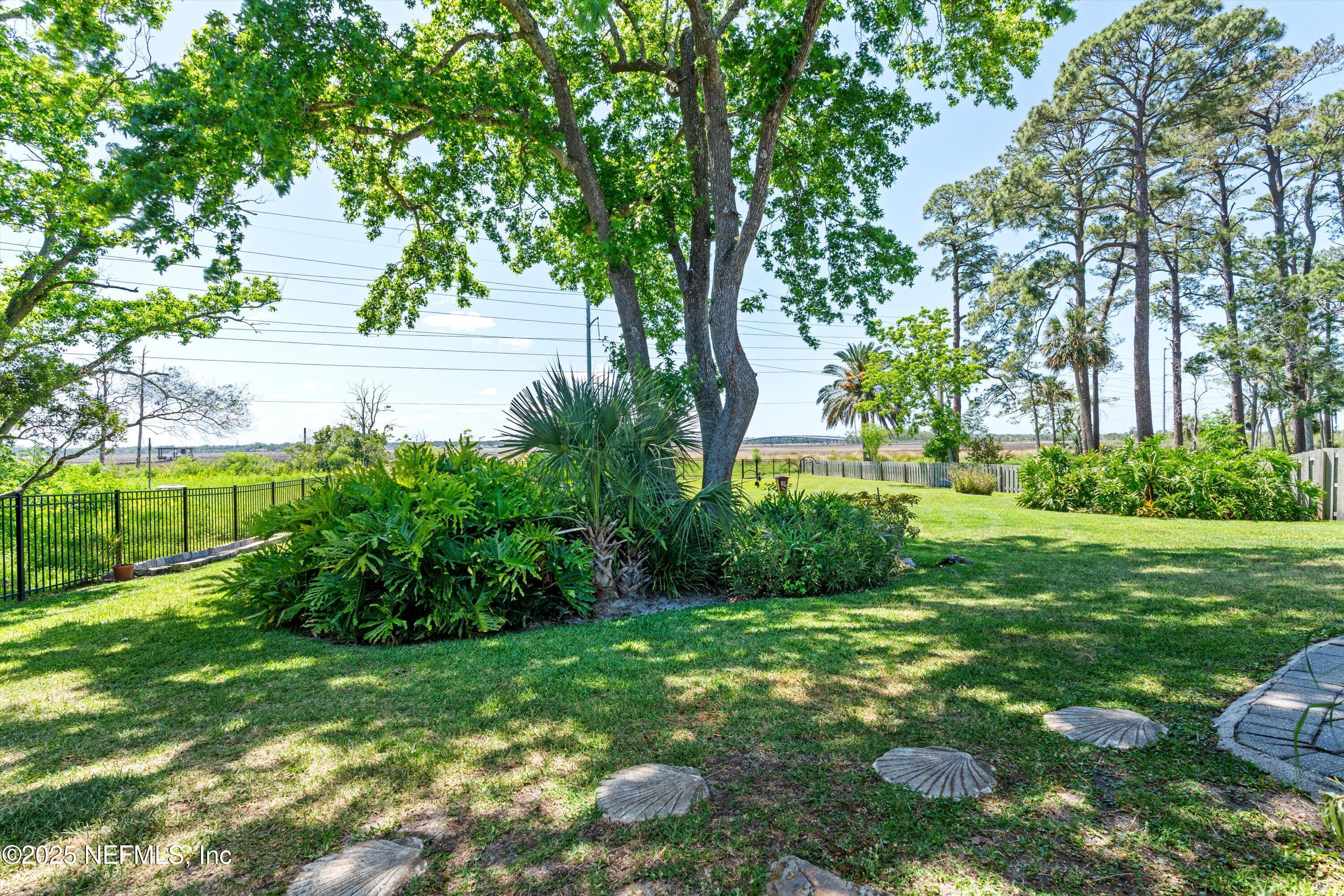 2046 MARYE BRANT Loop S