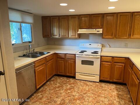 Photo 4 of 17 of 37 PLAYERS CLUB VILLAS Road condo