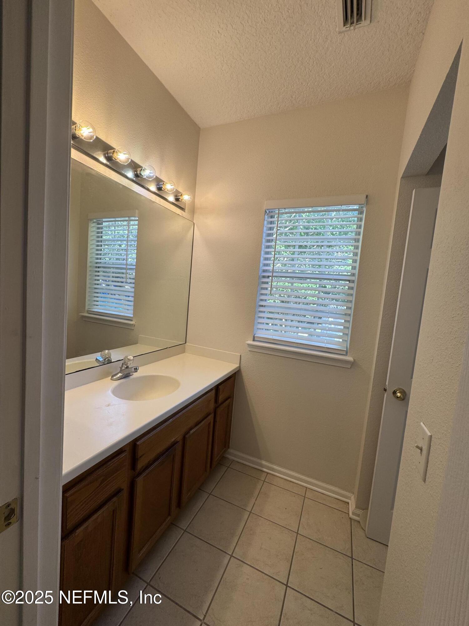 12423 FOREST LAKE Circle W 3
