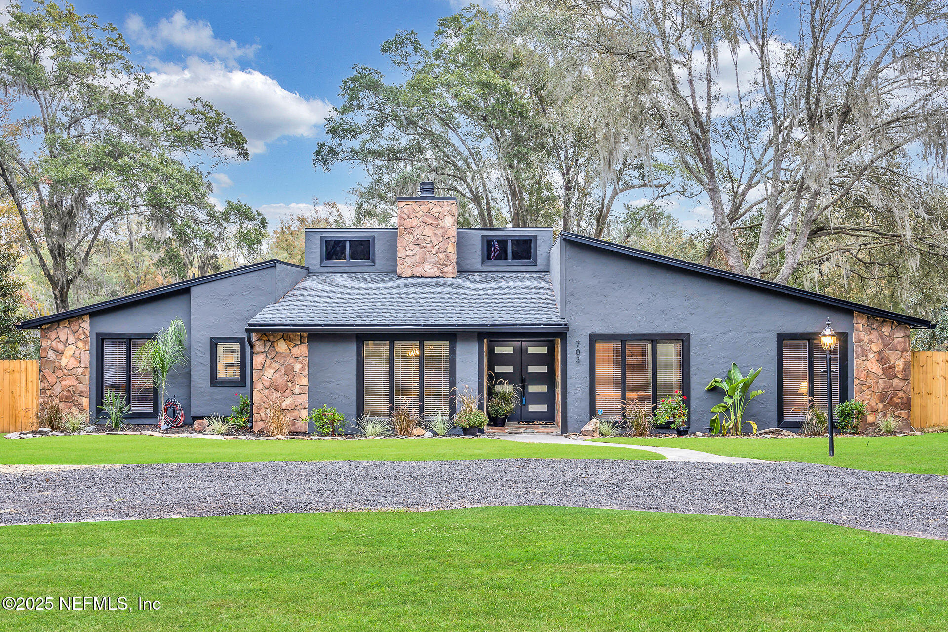 703 ARTHUR MOORE Drive
