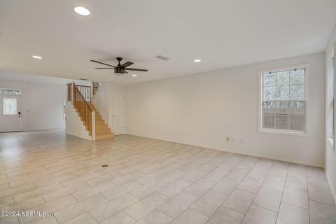 Single Family Residence in Jacksonville FL 7244 OAKWOOD Drive 5.jpg