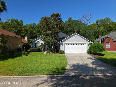 Photo of 7834 CHASE MEADOWS Drive W, Jacksonville, FL 32256 (MLS # 2151348)
