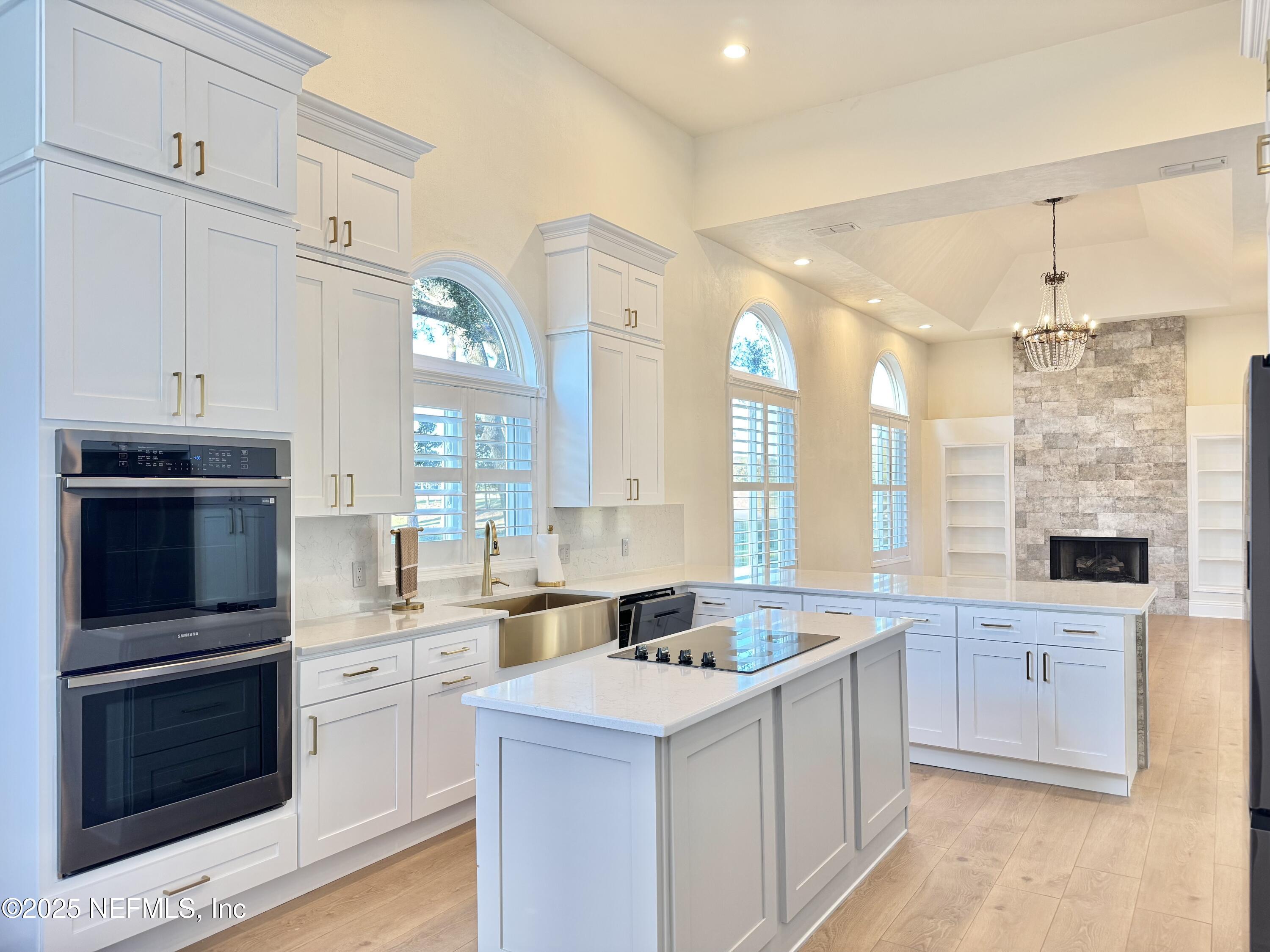 21 BAY POINTE Drive