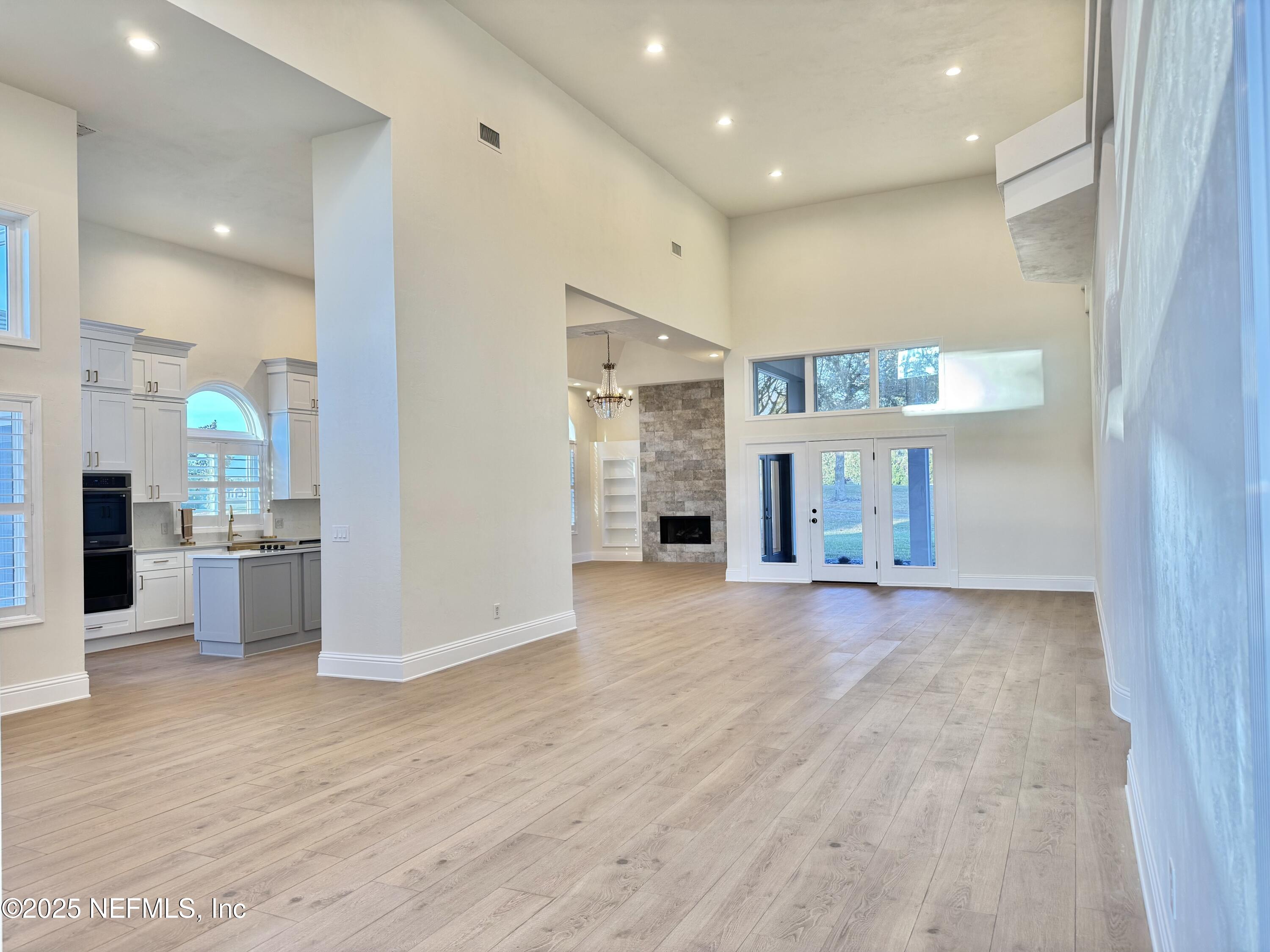 21 BAY POINTE Drive
