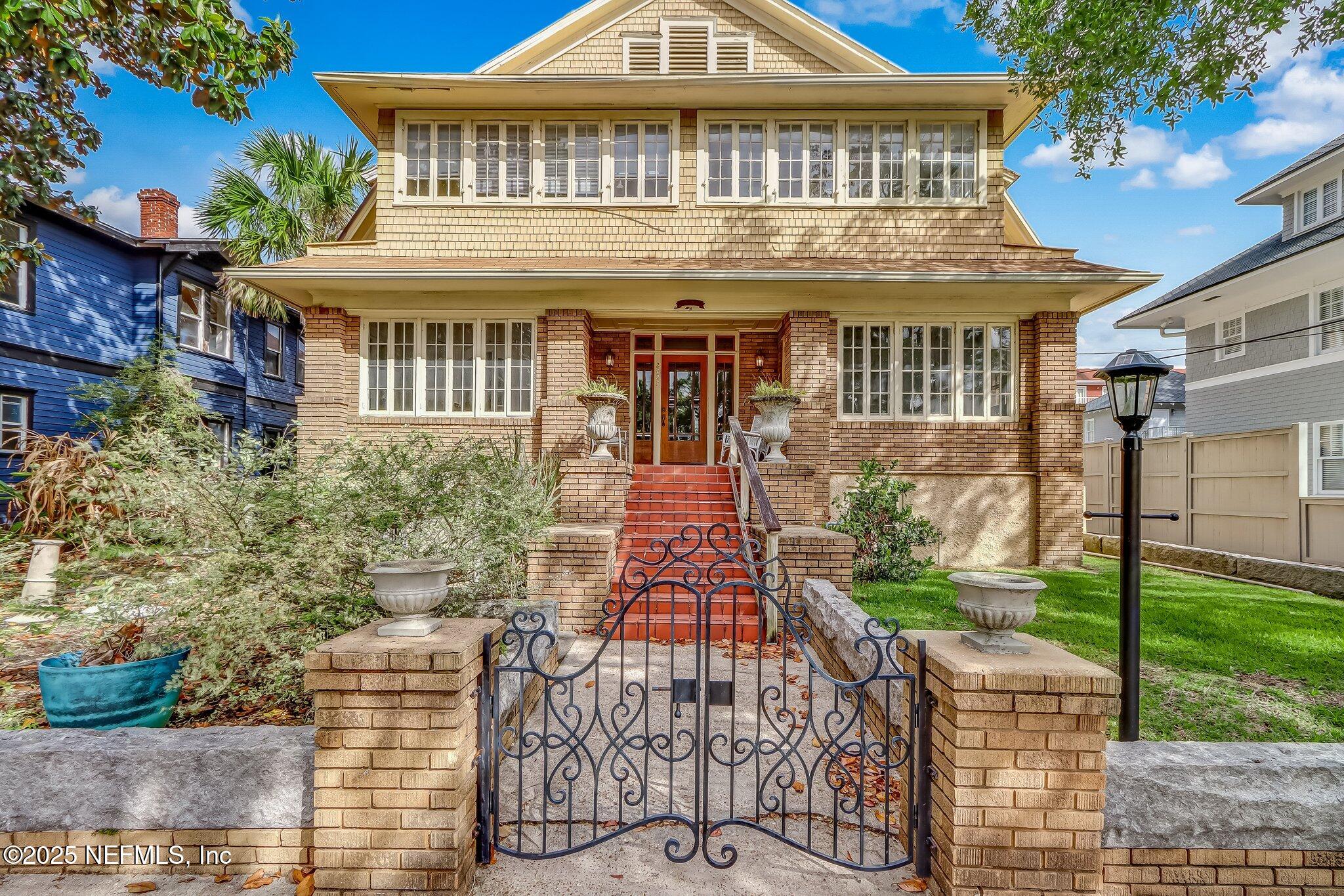 2727 RIVERSIDE Avenue