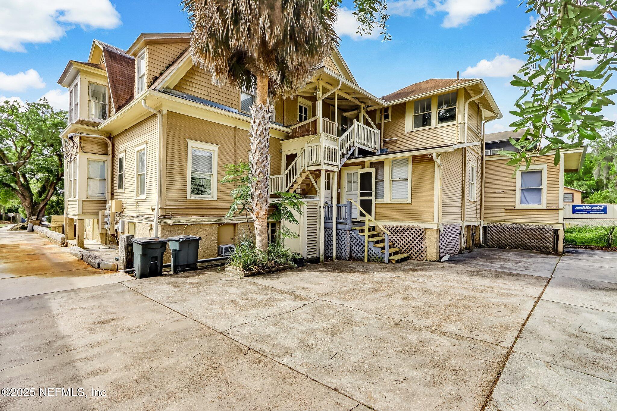 2727 RIVERSIDE Avenue