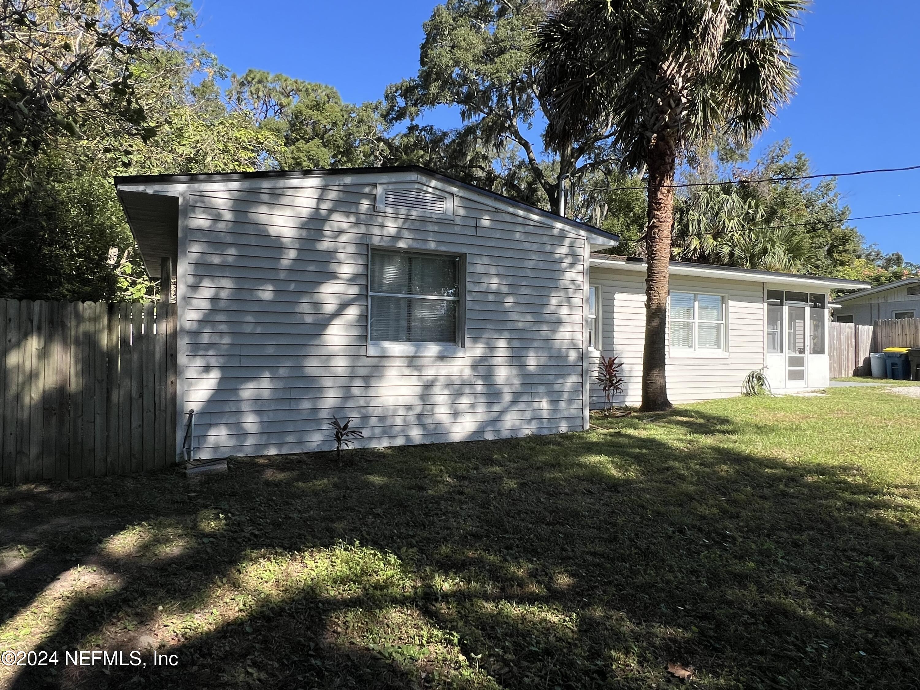 5519 RIVER FOREST Drive