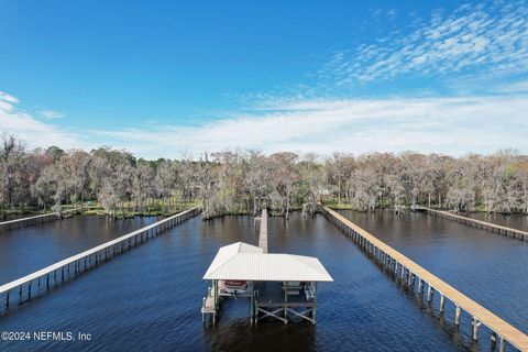 A home in Green Cove Springs