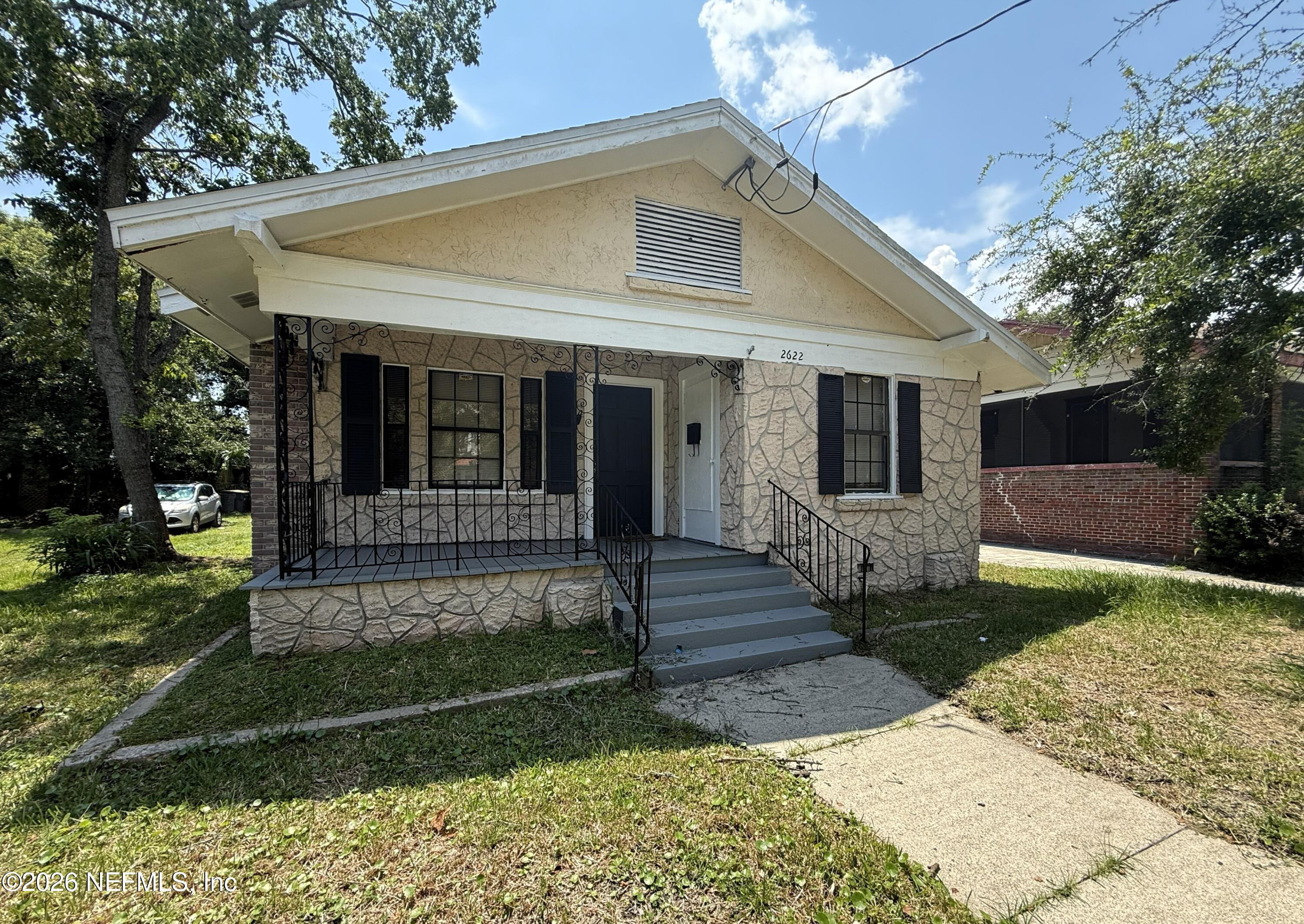 2622 COLLEGE Street