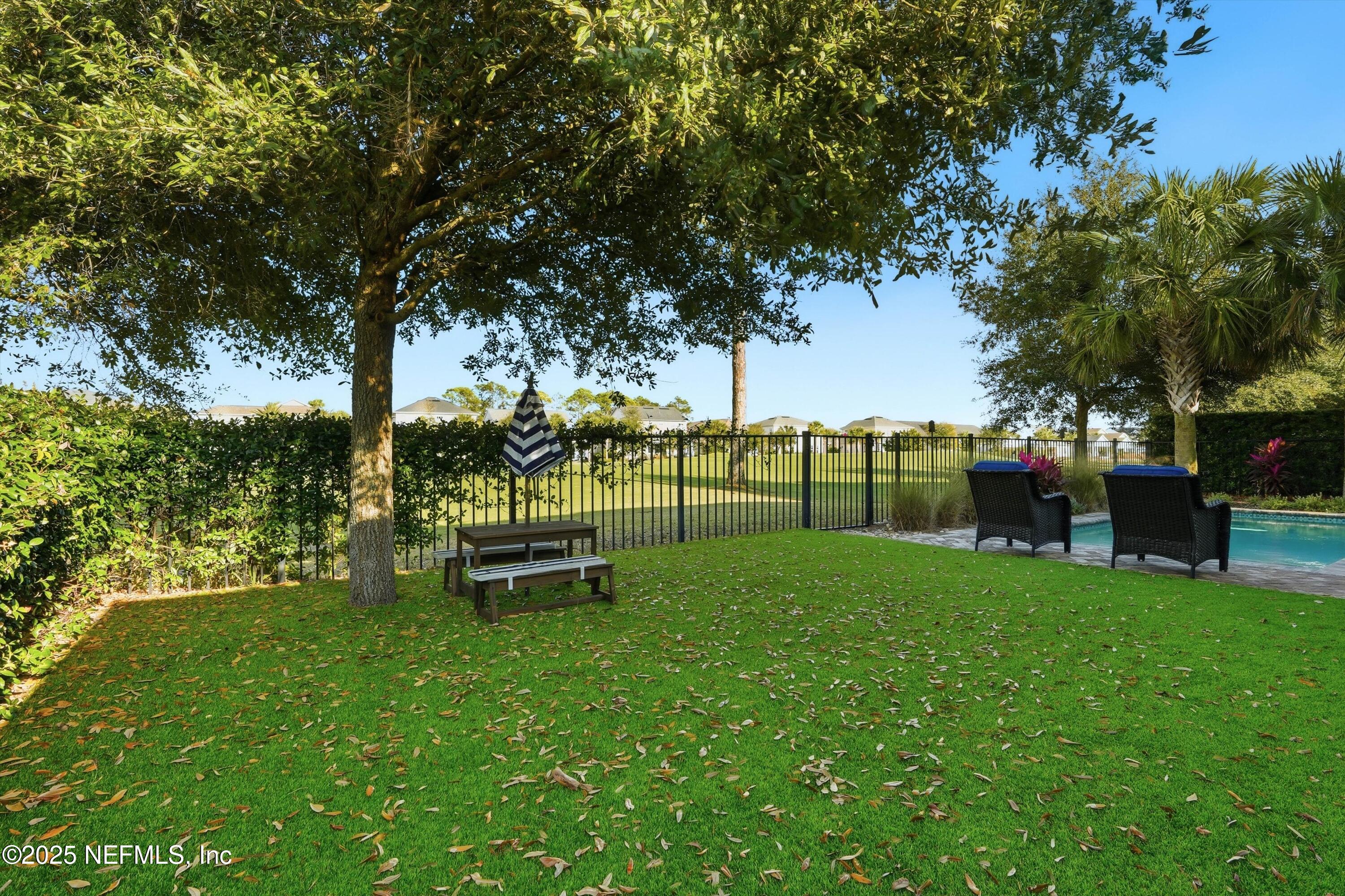 1747 MARITIME OAK Drive