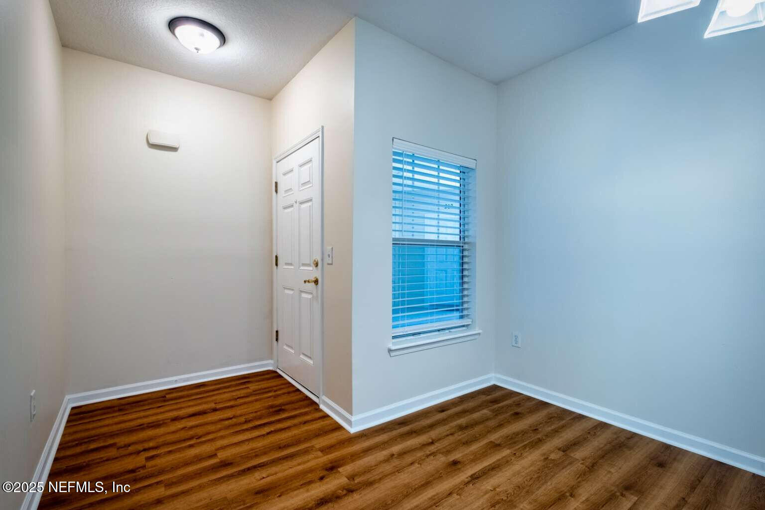 4935 ISLAMORADA Lane 206