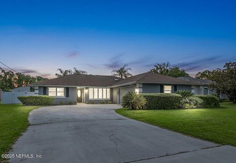Photo of 7 WINTERBERRY Place, Palm Coast, FL 32164 (MLS # 2144225)