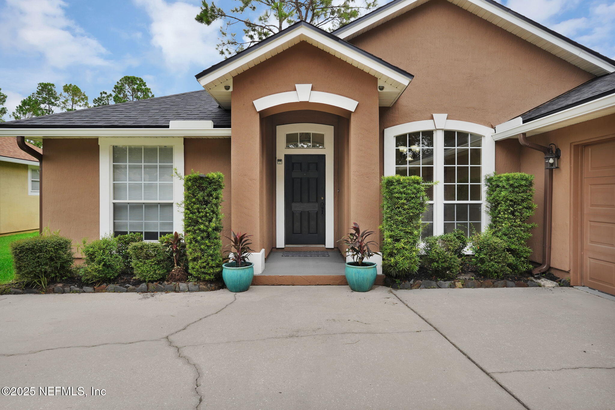 4541 COMANCHE TRAIL Boulevard