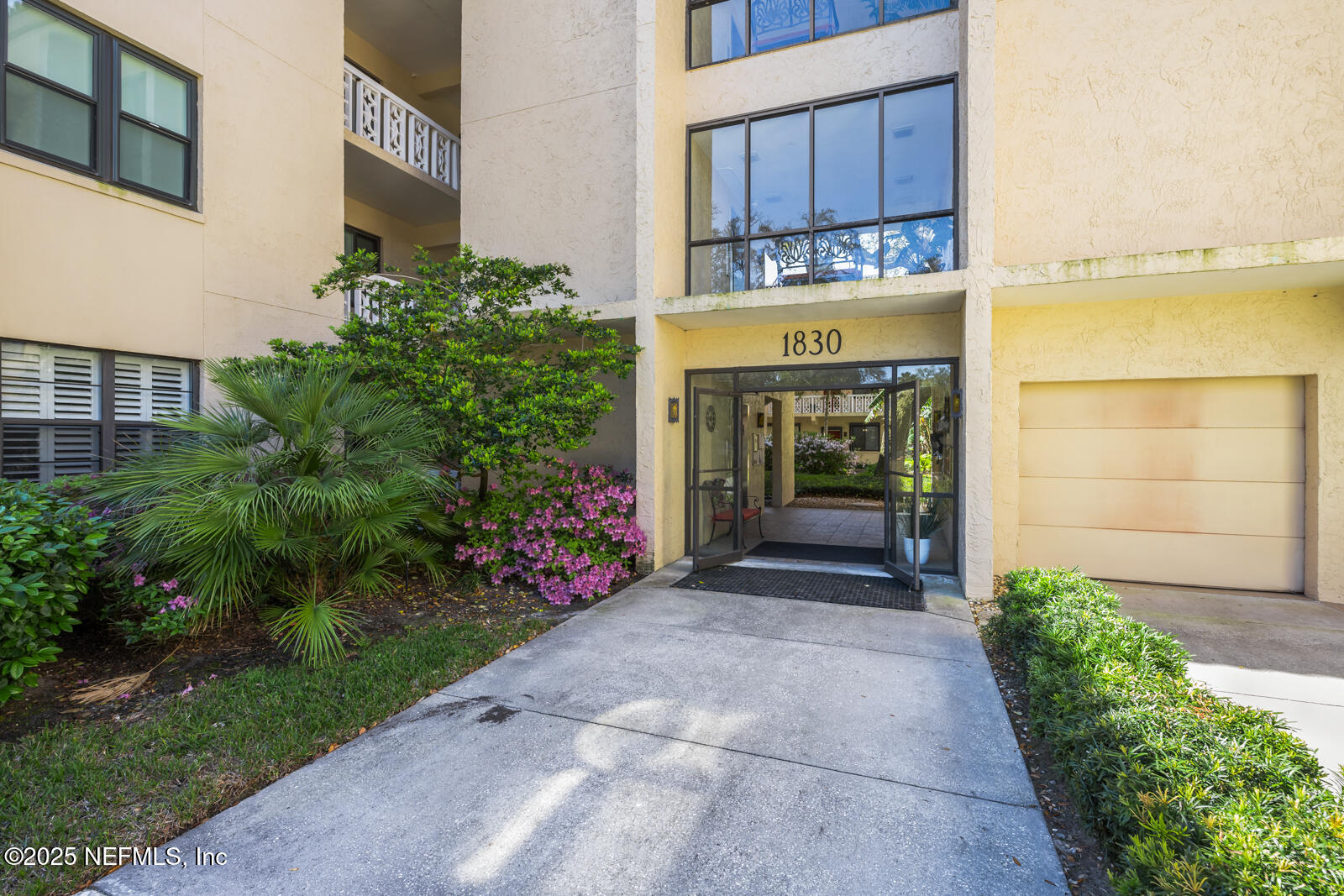 1830 SEVILLA Boulevard 209