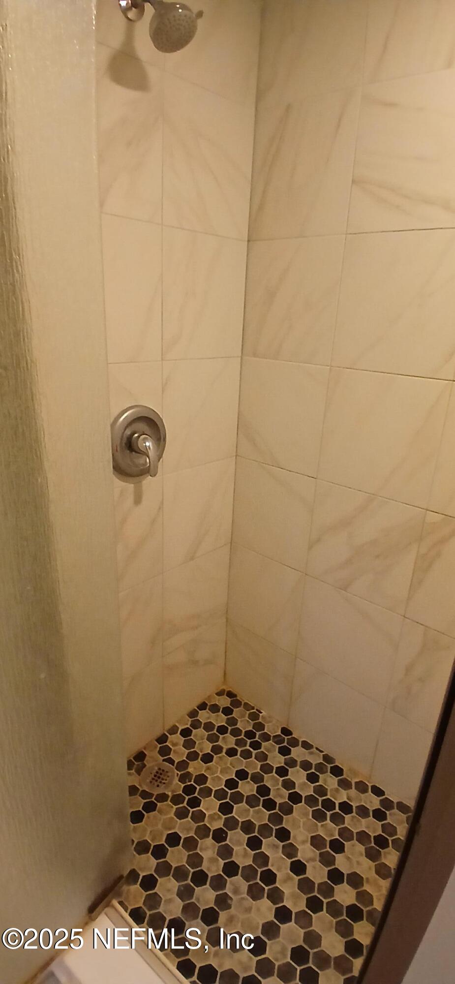 3165 RAVINES Road 3621