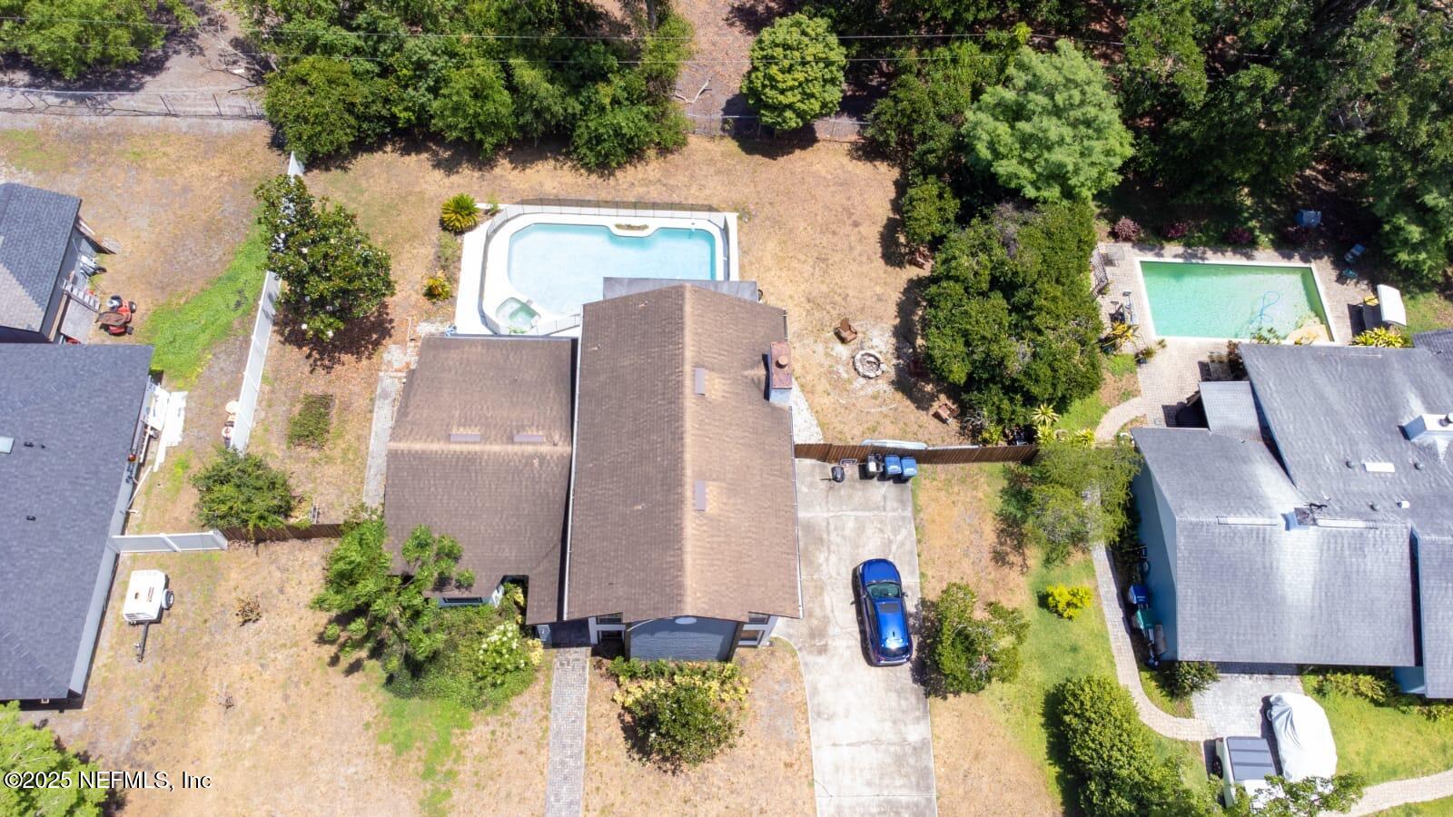 1713 GREEN MEADOW Lane