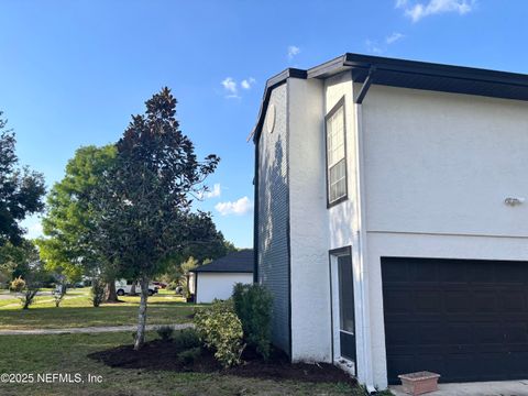 1713 GREEN MEADOW Lane Orlando FL 32825