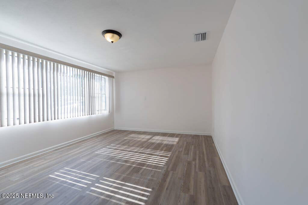 1749 MERIVALE Road S