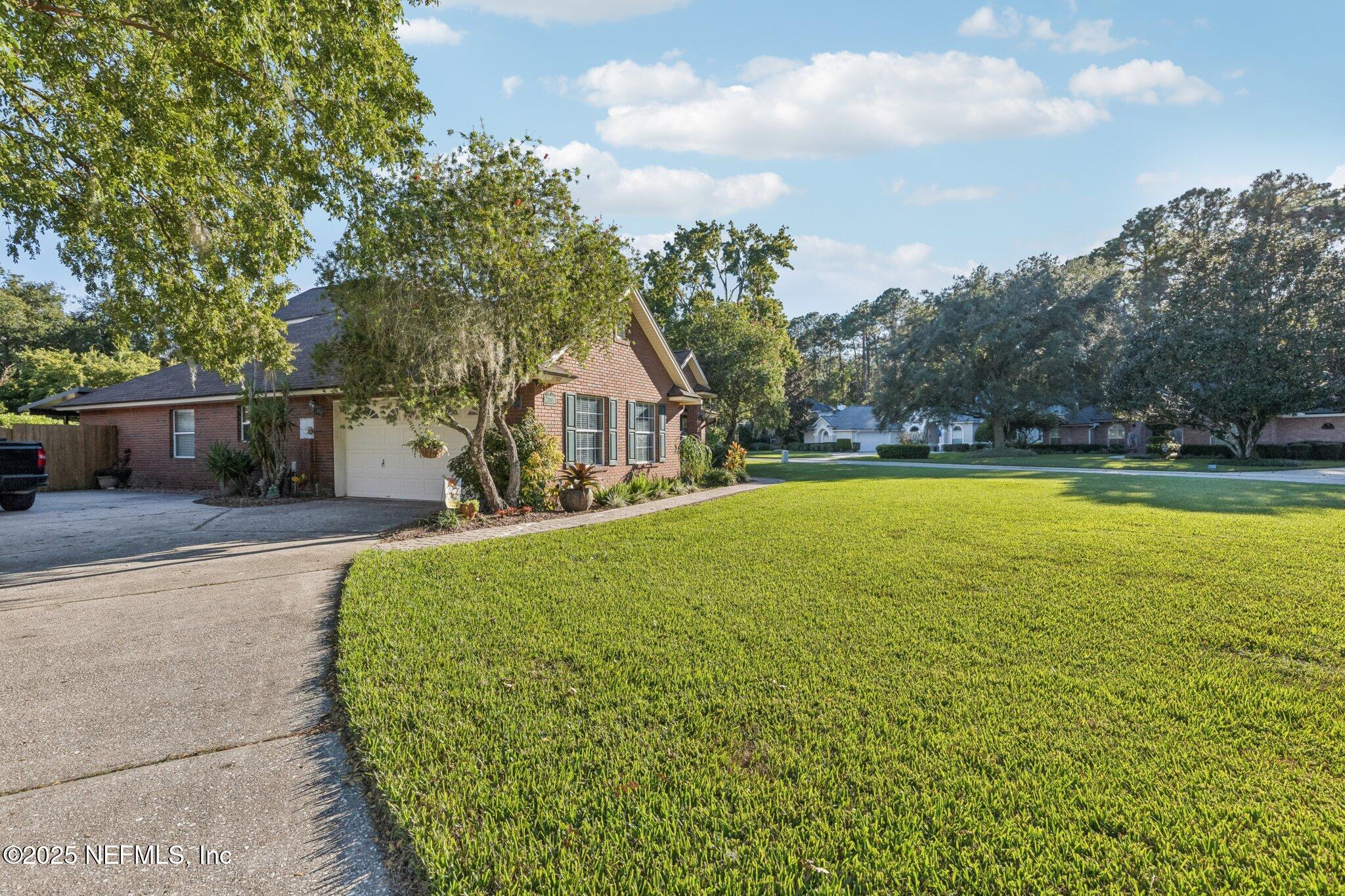 1750 SINGING BIRD Lane