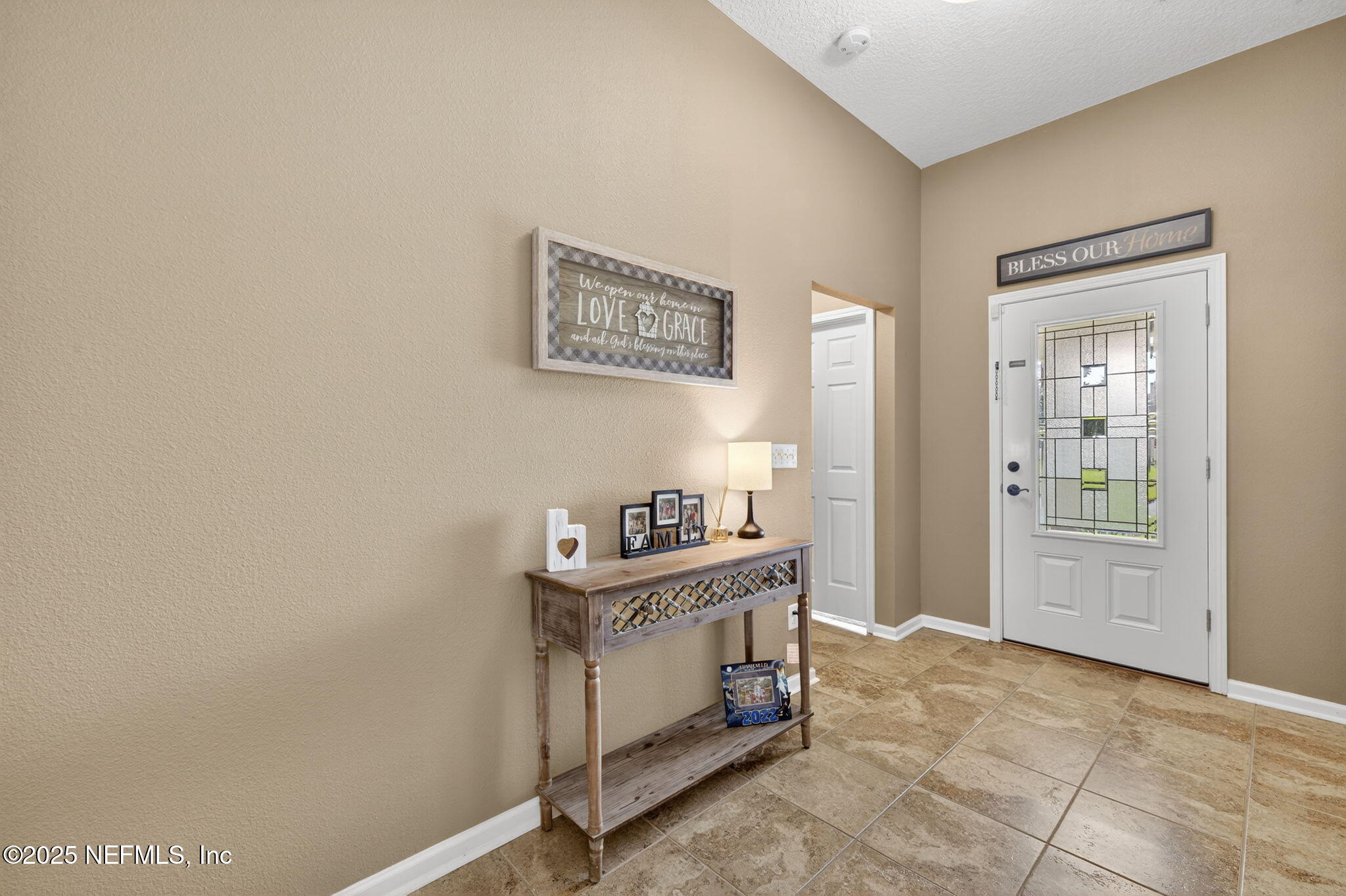 1866 REED VALLEY Way