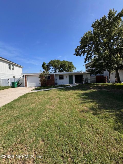 Photo of 719 4TH Avenue N, Jacksonville Beach, FL 32250 (MLS # 2145357)