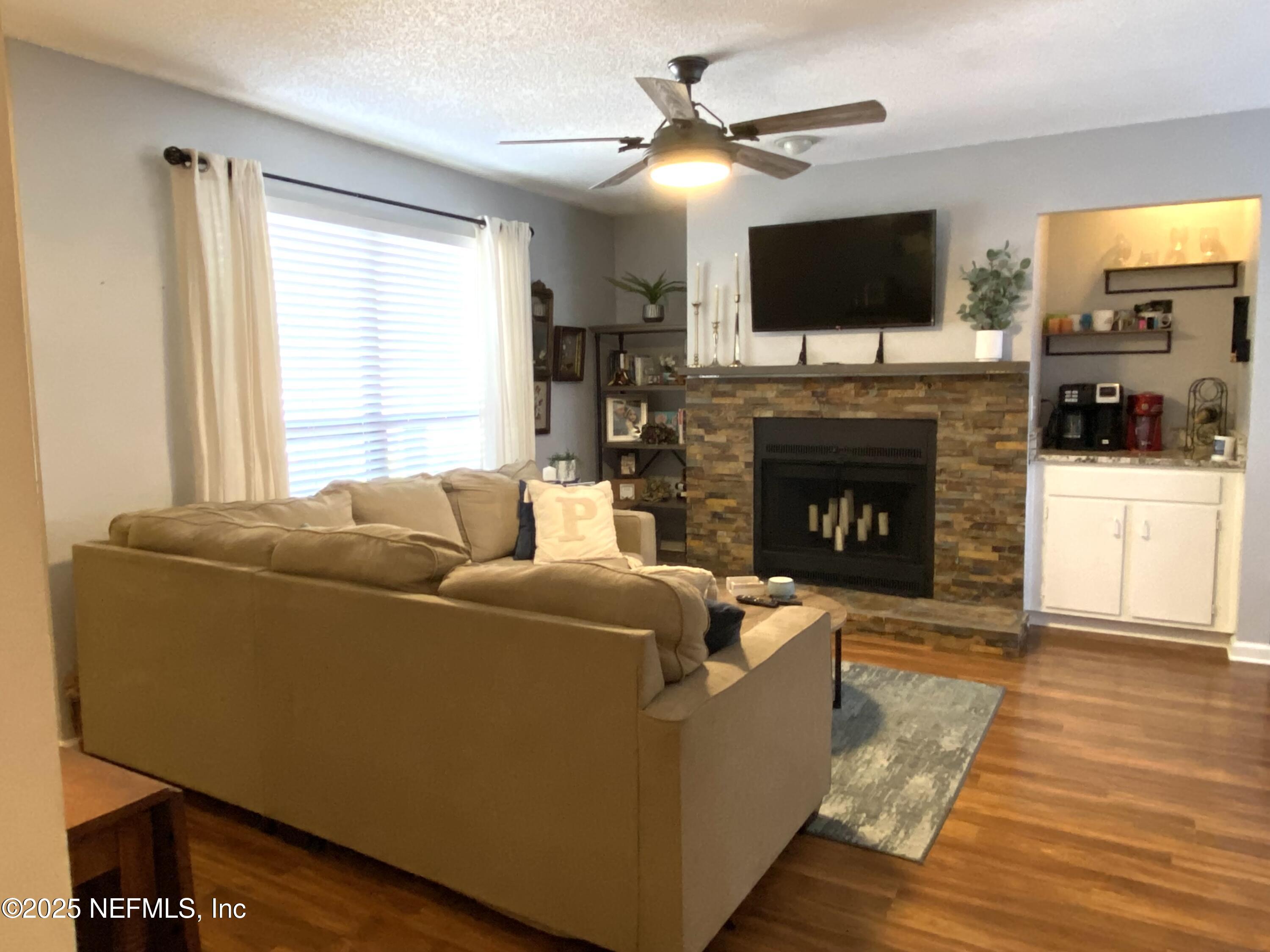 10200 BELLE RIVE Boulevard 101
