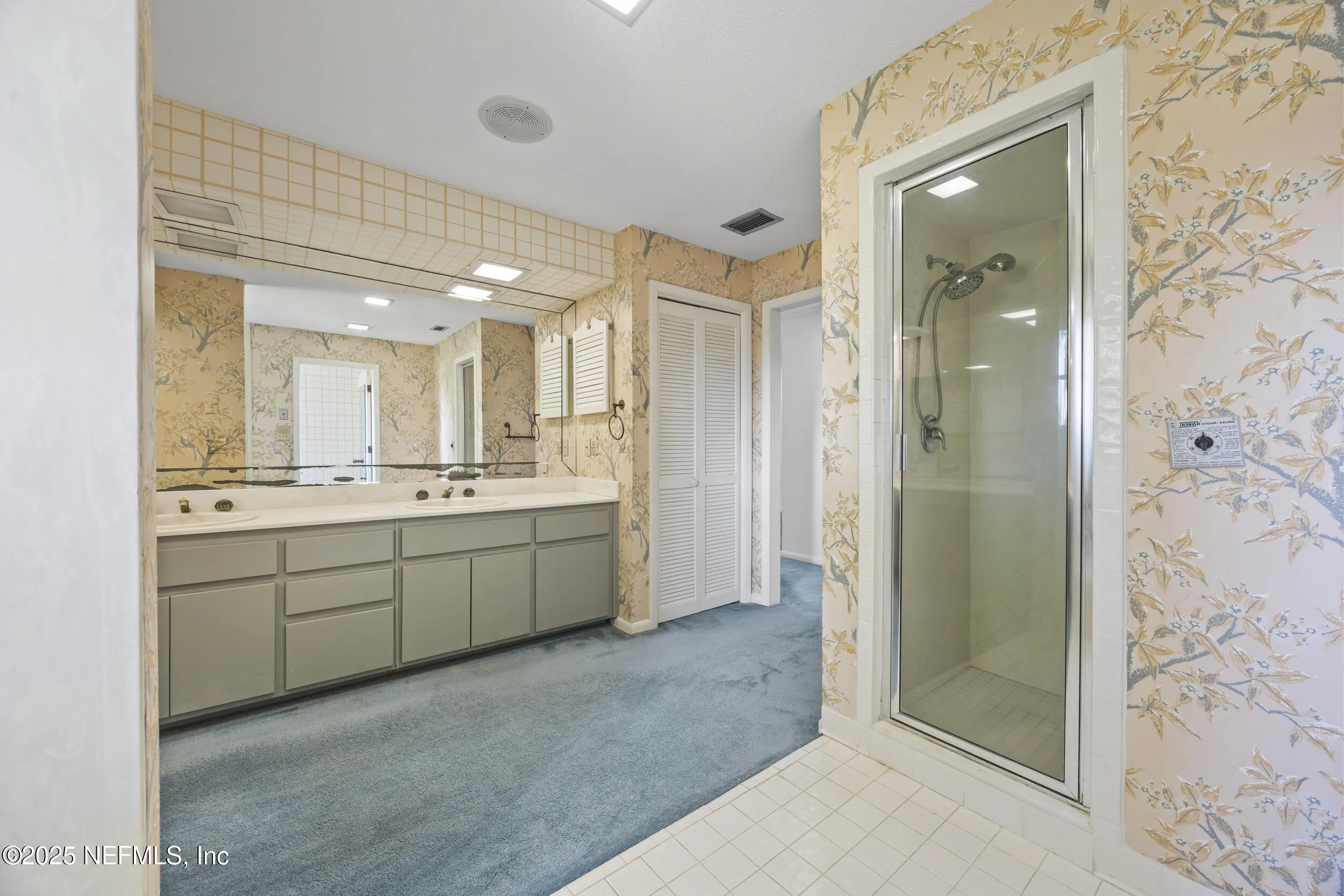 Jacksonville, Florida 32207, United States, 3 Bedrooms Bedrooms, ,3 BathroomsBathrooms,Residential,Pending,109065